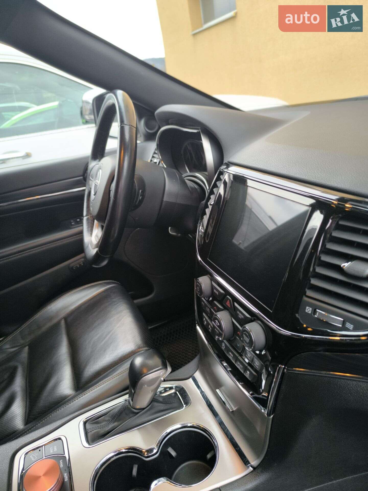 Jeep Grand Cherokee 2020 VIN 1C4RJFBG6MC500976 фото оголошення 27 з 46