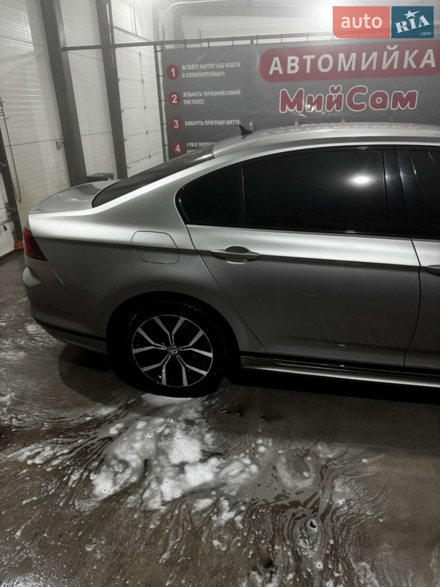 Volkswagen Passat 2017 VIN WVWZZZ3CZHE144209 фото оголошення 5 з 19