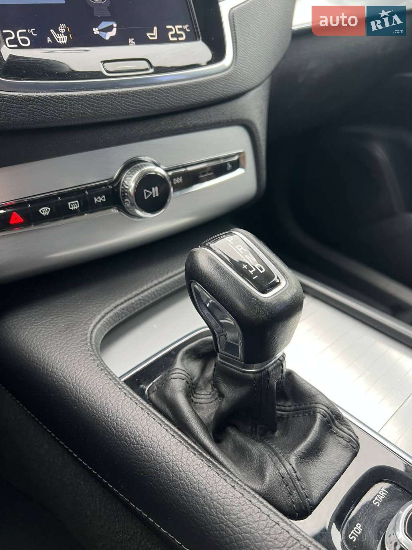 Volvo XC90 2015 VIN YV1LFA4BCG1036244 фото оголошення 37 з 51