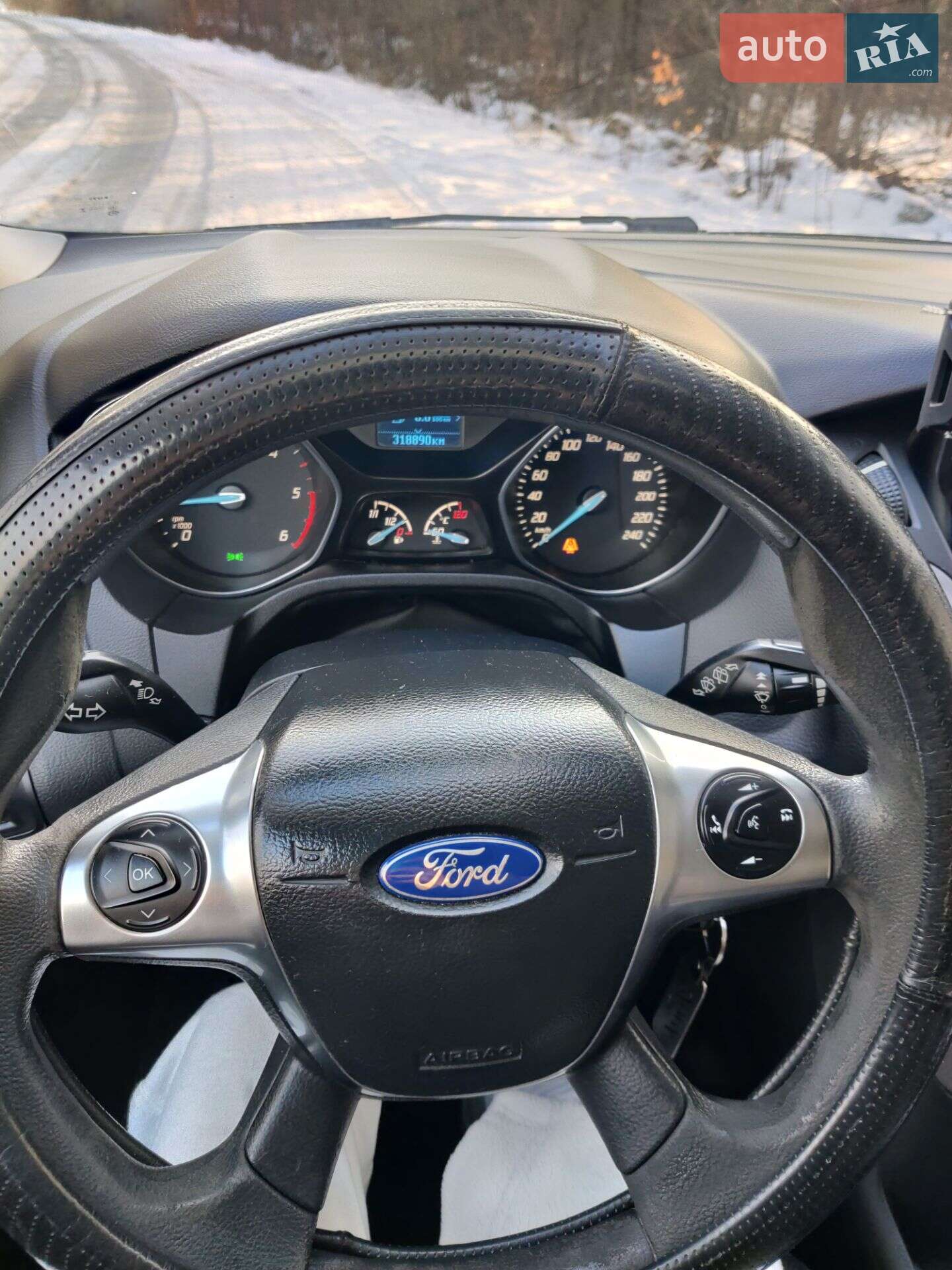 Ford Focus 2013 VIN WF0LXXGCBLDK83832 фото оголошення 6 з 12