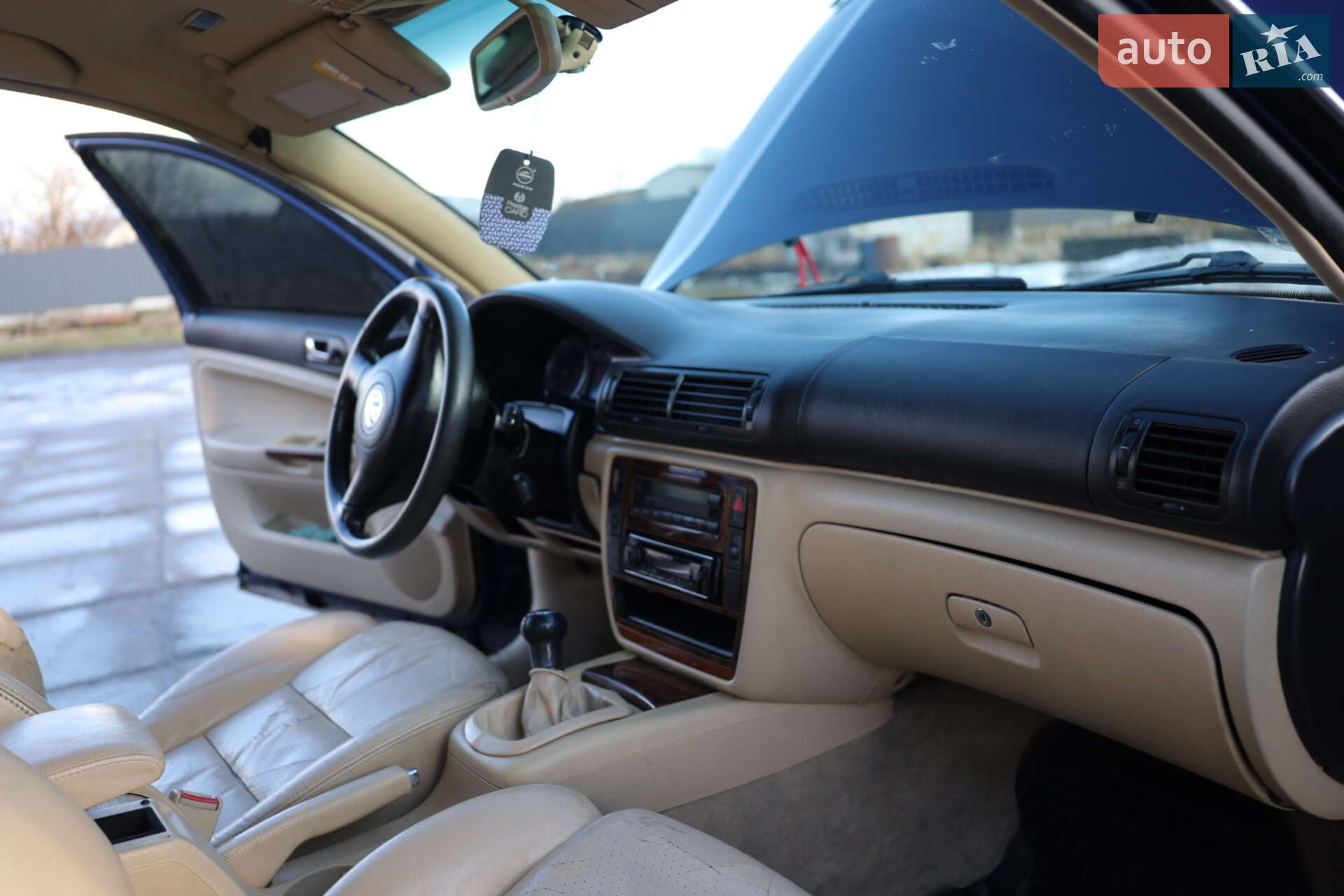Volkswagen Passat 2001 VIN WVWZZZ3BZ1P266020 фото оголошення 18 з 26