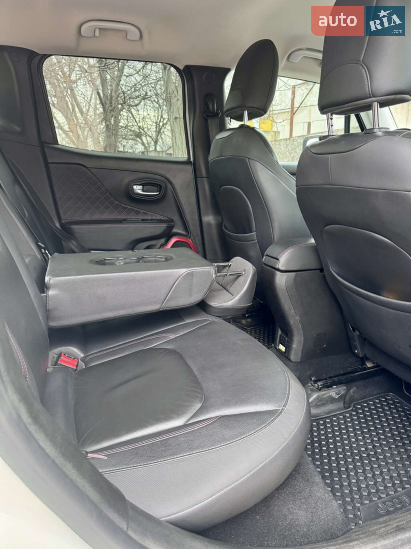 Jeep Renegade 2016 VIN ZACCJBCT3GPD46270 фото оголошення 14 з 15