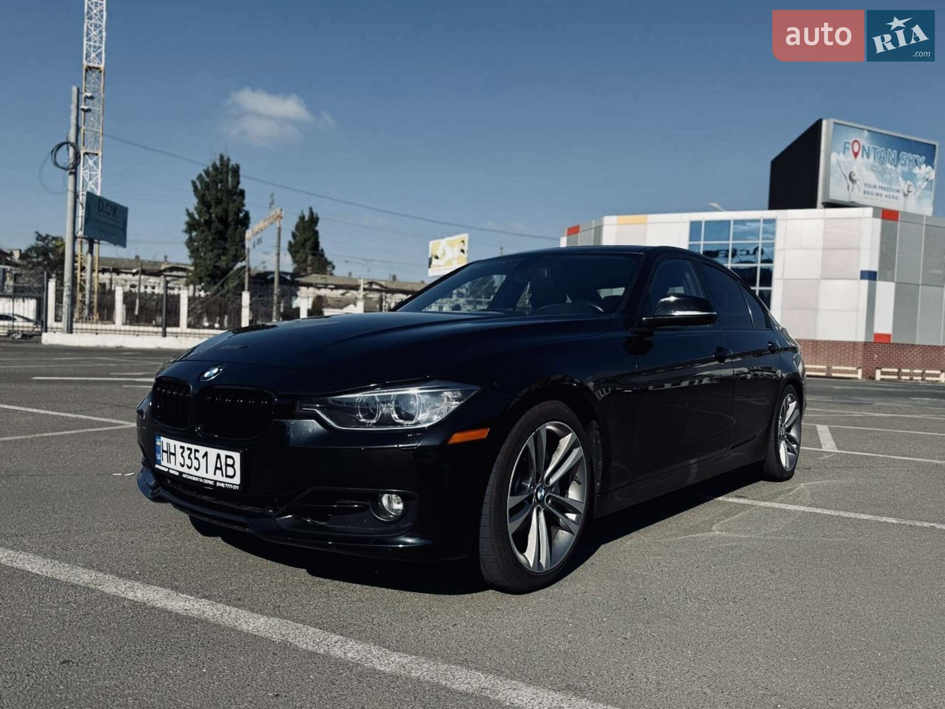 BMW 3 Series 2012 VIN WBA3A9G57DNP37038 фото оголошення 5 з 15