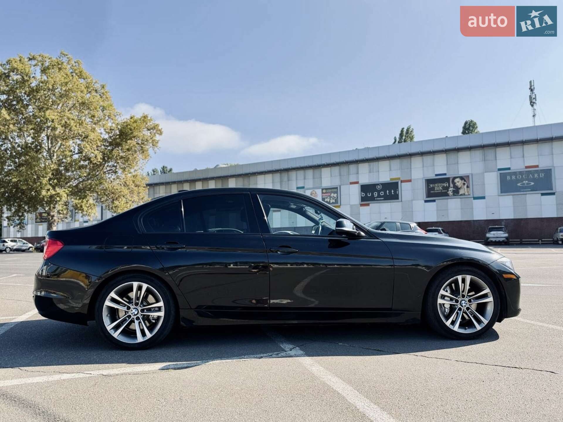 BMW 3 Series 2012 VIN WBA3A9G57DNP37038 фото оголошення 6 з 15