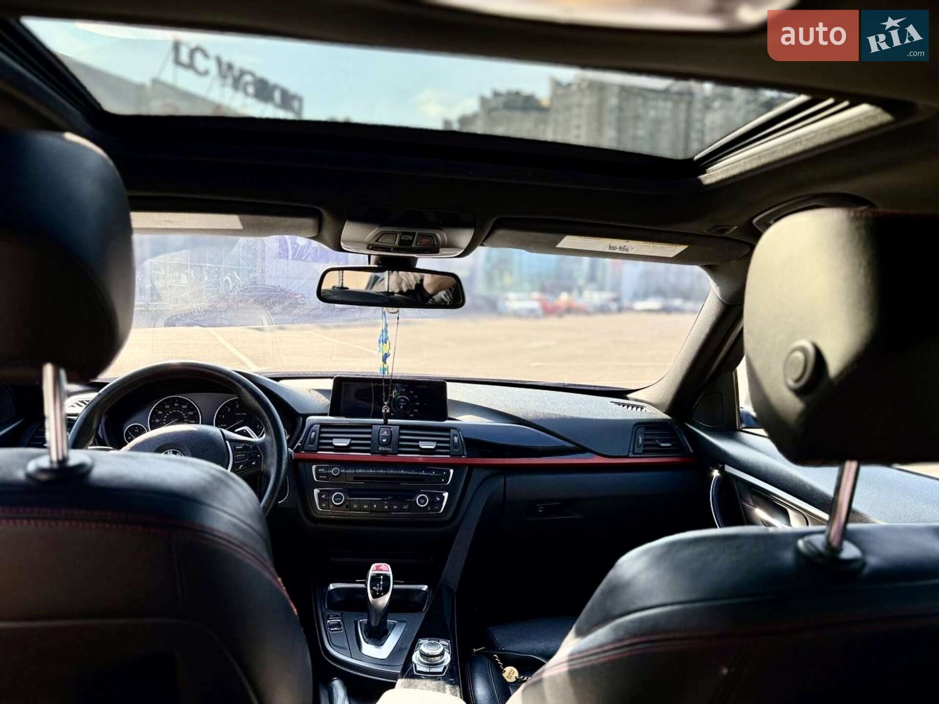 BMW 3 Series 2012 VIN WBA3A9G57DNP37038 фото оголошення 4 з 15