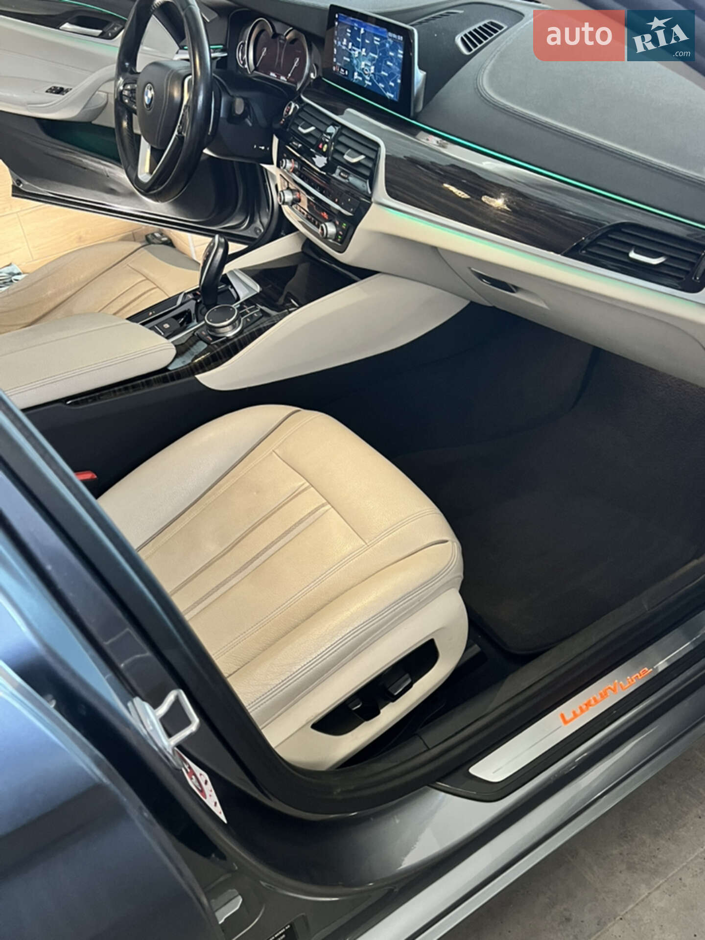 BMW 5 Series 2017 VIN WBAJC51020G850398 фото оголошення 16 з 30