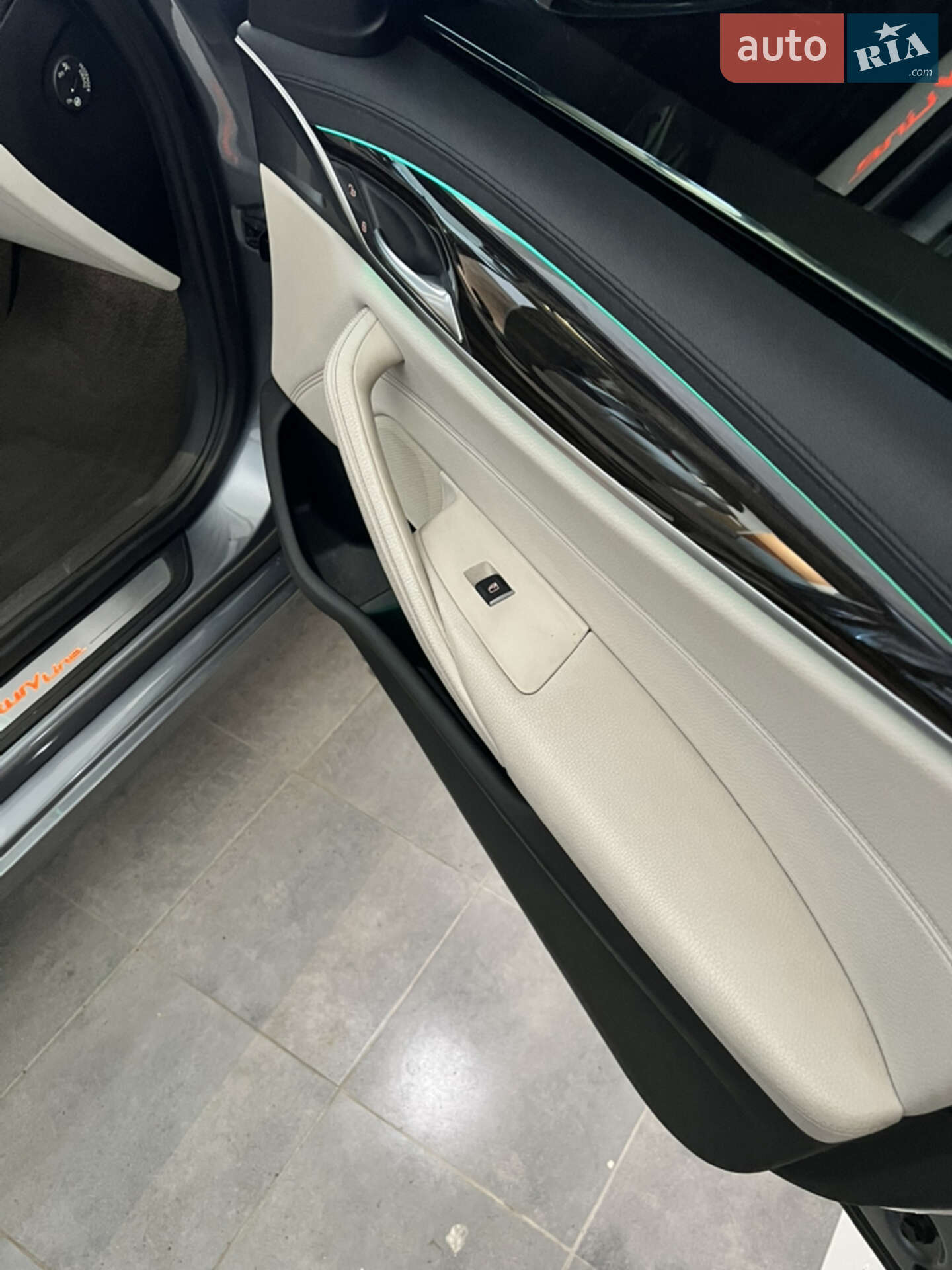 BMW 5 Series 2017 VIN WBAJC51020G850398 фото оголошення 17 з 30