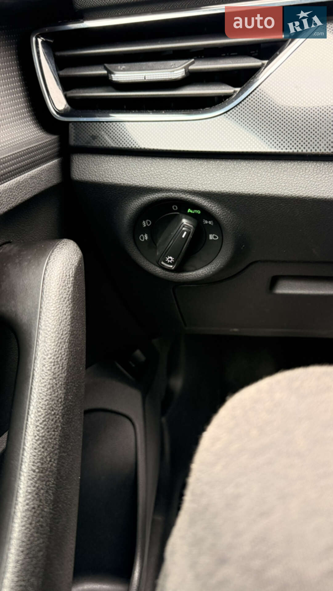 Skoda Scala 2021 VIN TMBEG7NW5M3065535 фото оголошення 14 з 41