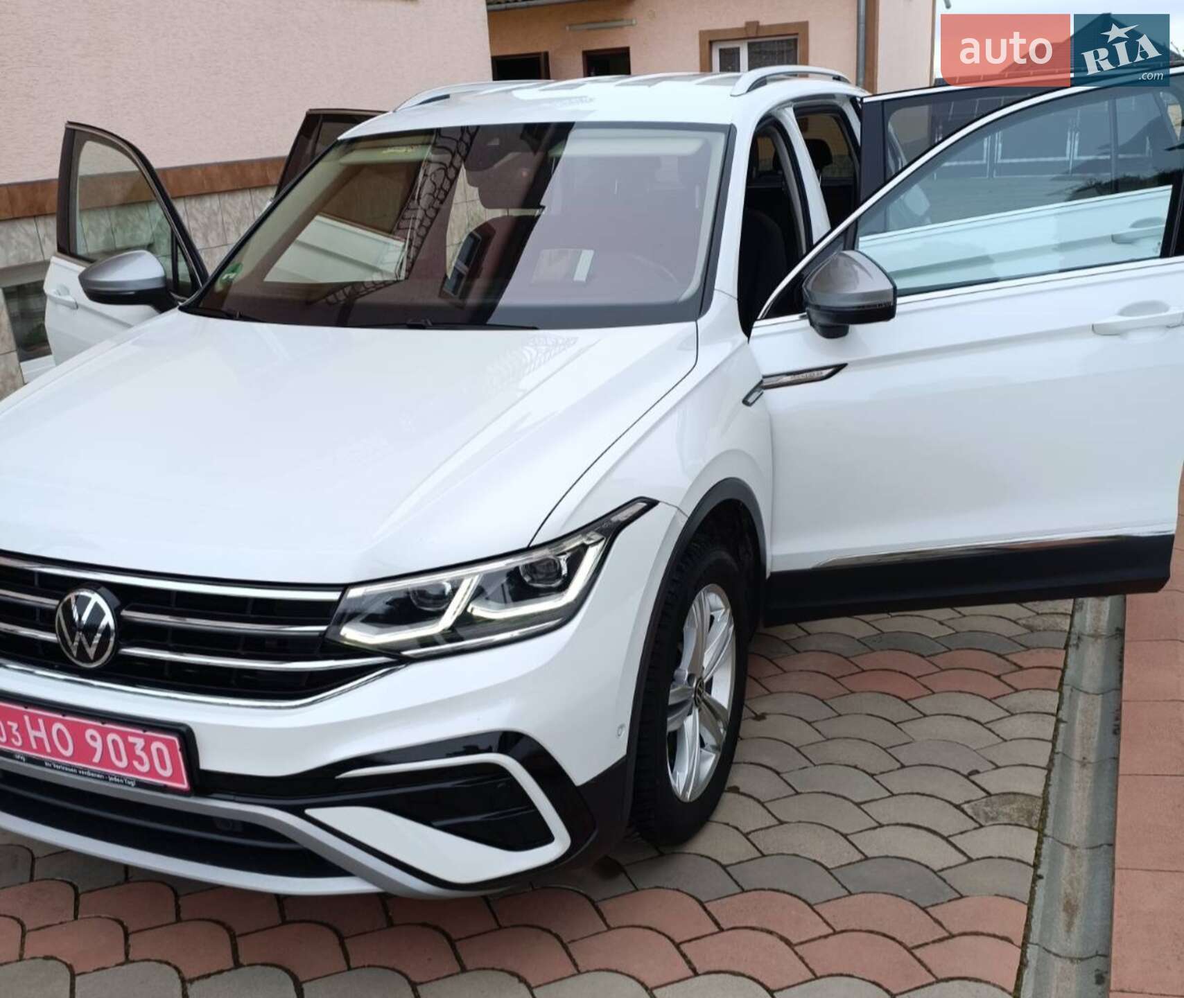 Volkswagen Tiguan 2022 VIN WVGZZZ5NZNM136690 фото оголошення 24 з 47