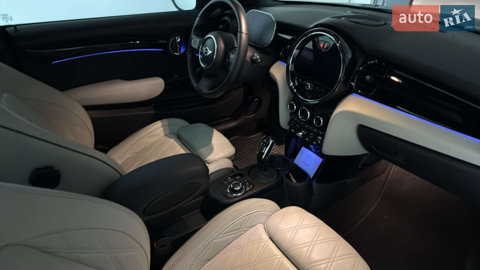 MINI Cooper 2023 VIN WMW11DJ0802U93516 фото оголошення 12 з 12