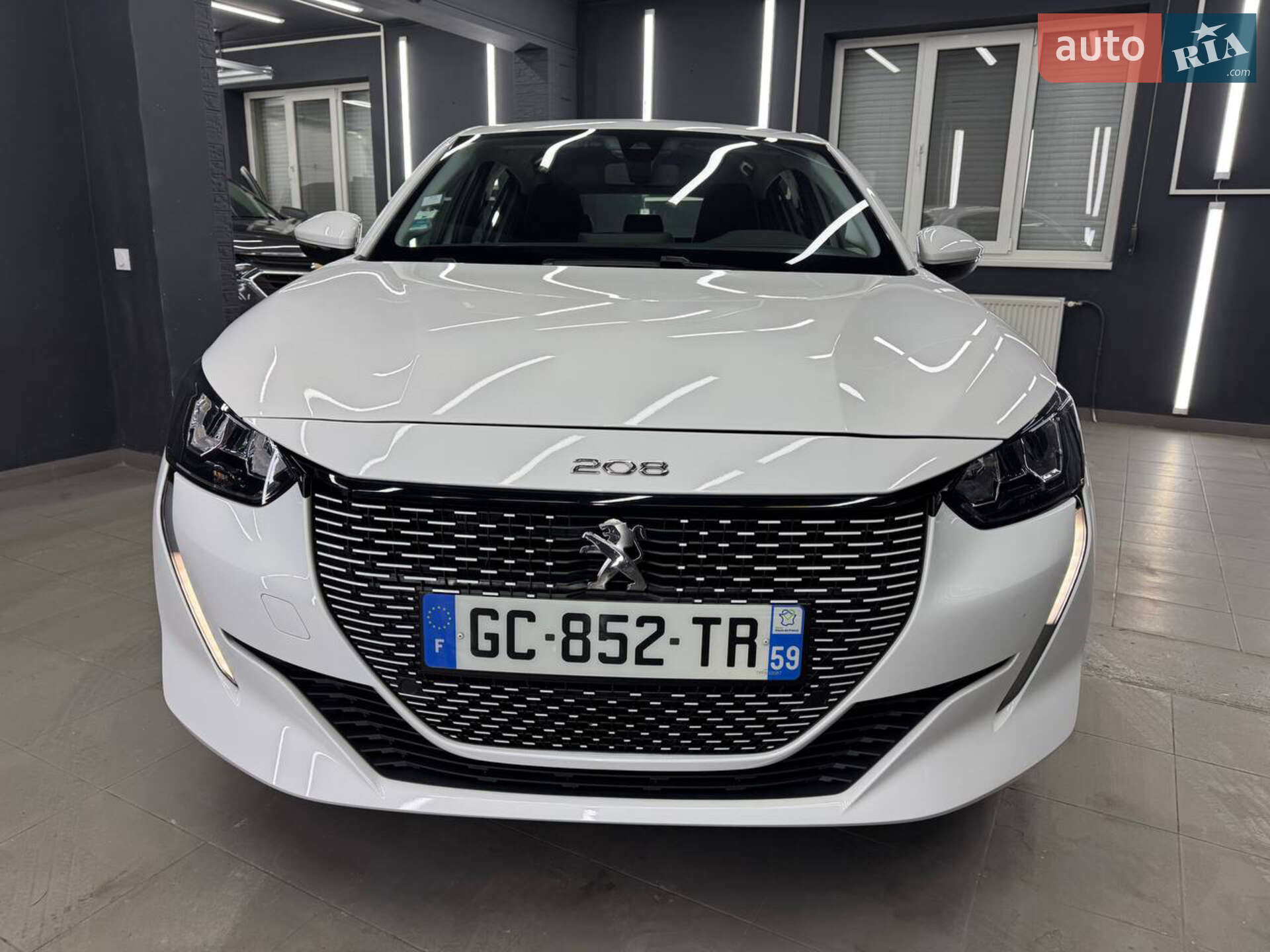 Peugeot e-208 2021 VIN VR3UHZKXZMT080126 фото оголошення 3 з 28