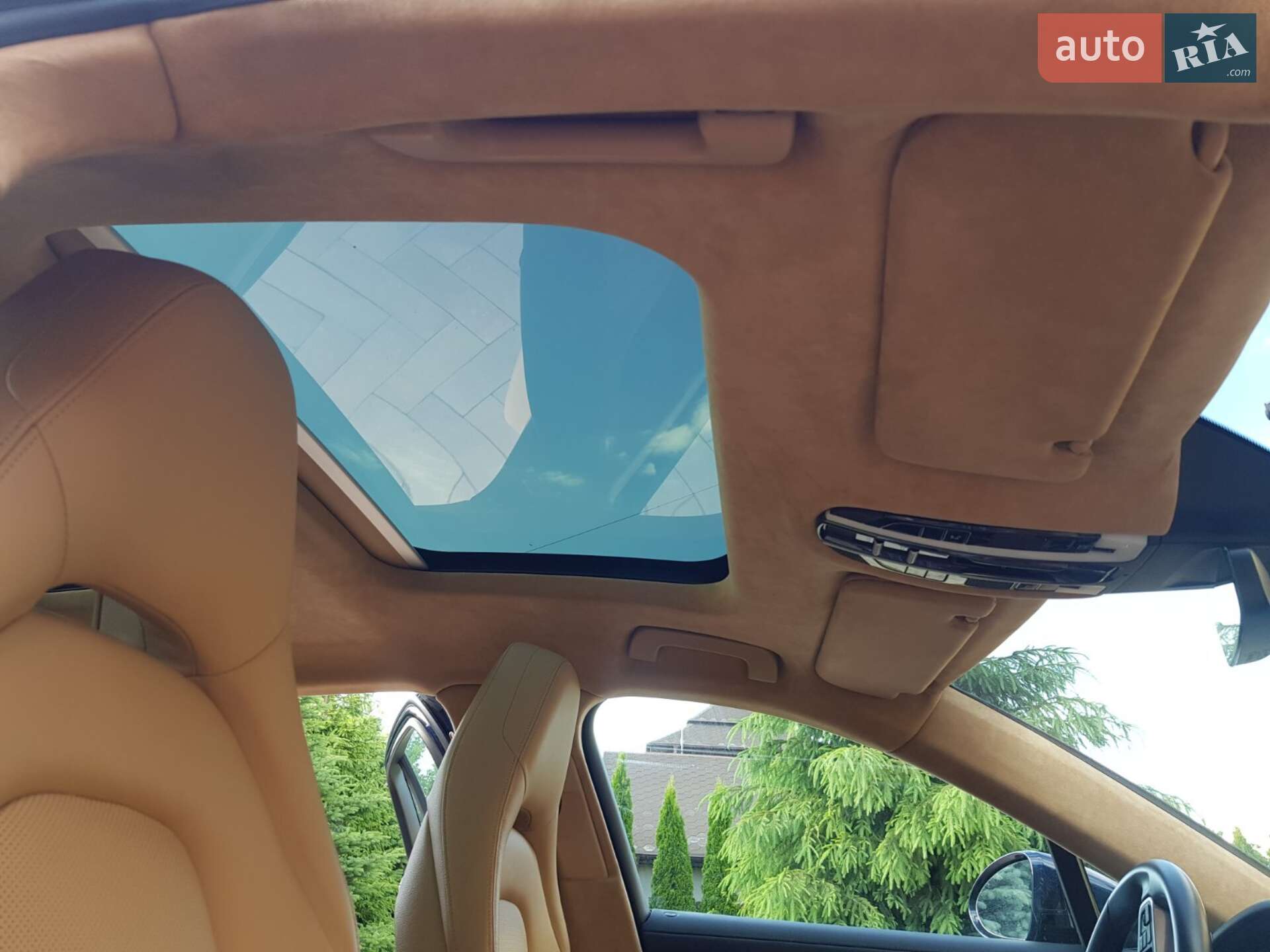 Porsche Panamera 2017 VIN WP0AA2A71JL100990 фото оголошення 11 з 23