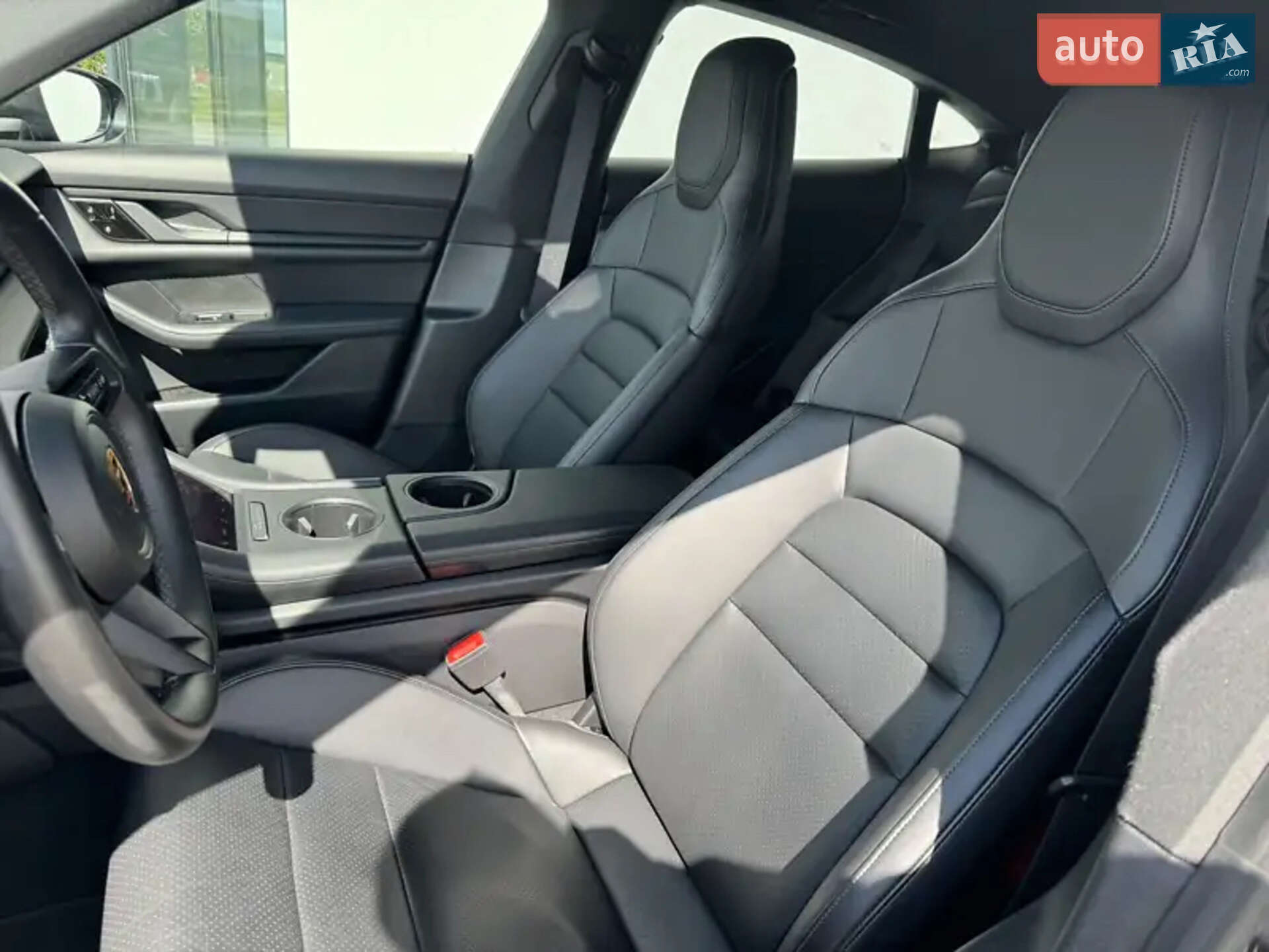 Porsche Taycan 2021 VIN WP0ZZZY1ZMSA01436 фото оголошення 8 з 16