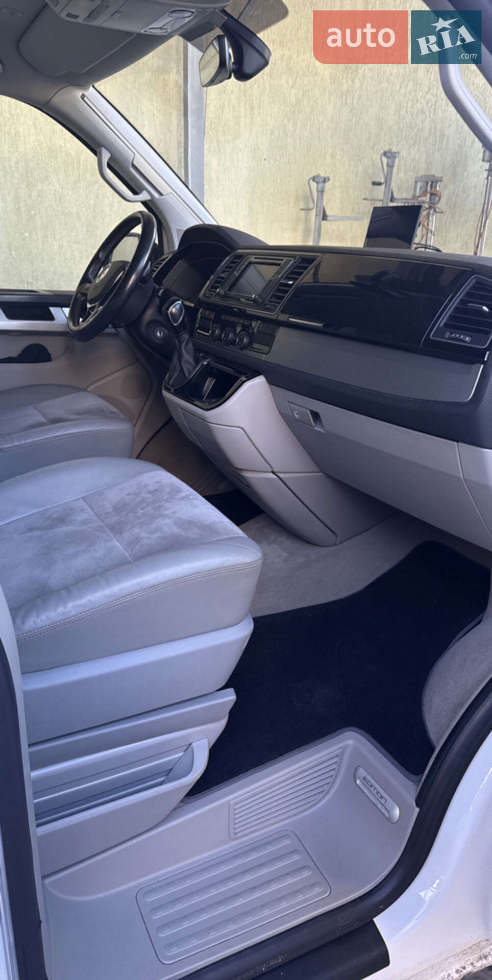 Volkswagen California 2017 VIN WV2ZZZ7HZJH007382 фото оголошення 5 з 20