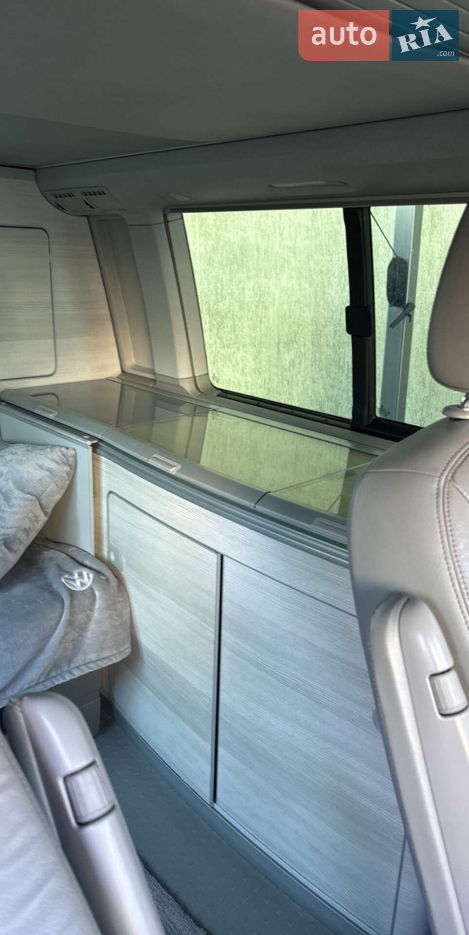 Volkswagen California 2017 VIN WV2ZZZ7HZJH007382 фото оголошення 6 з 20