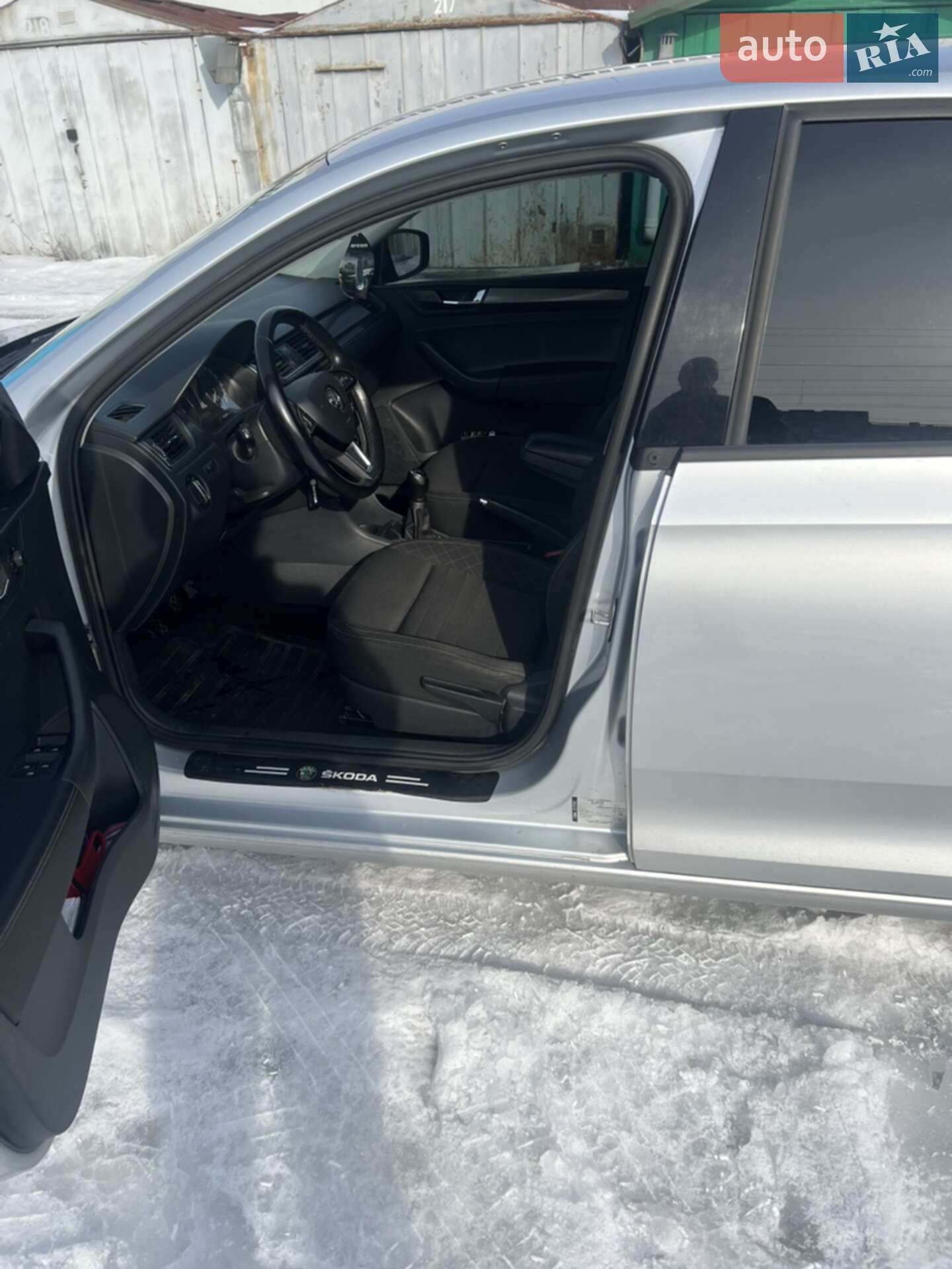 Skoda Rapid 2018 VIN TMBAC4NH1KB100150 фото оголошення 23 з 38