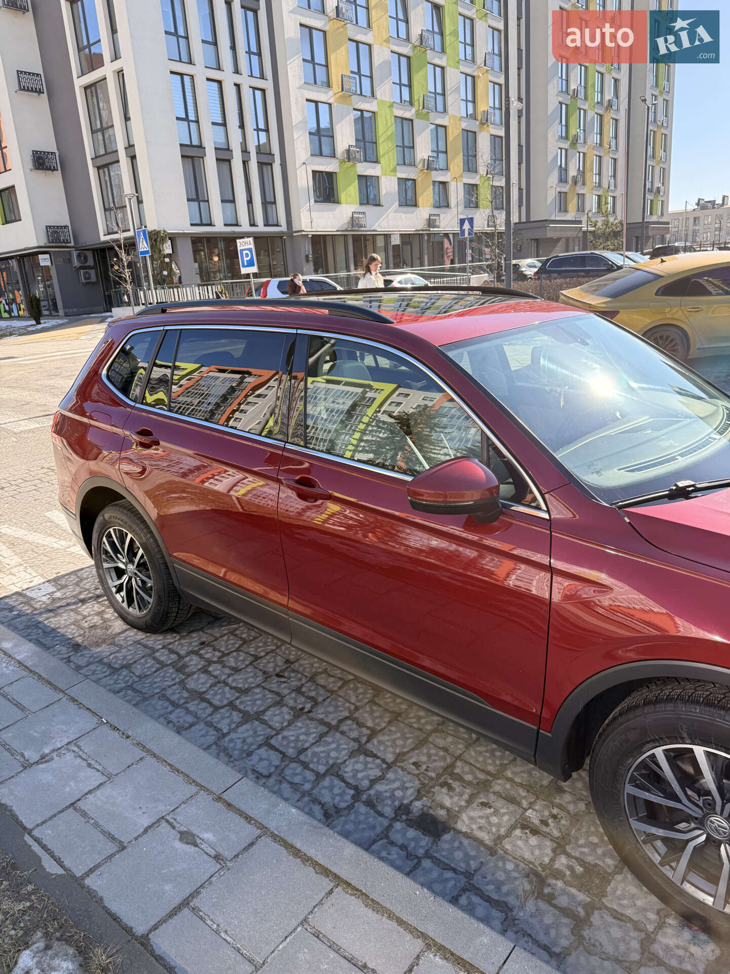 Volkswagen Tiguan Allspace 2018 VIN 3VV2B7AX4KM071792 фото оголошення 3 з 24