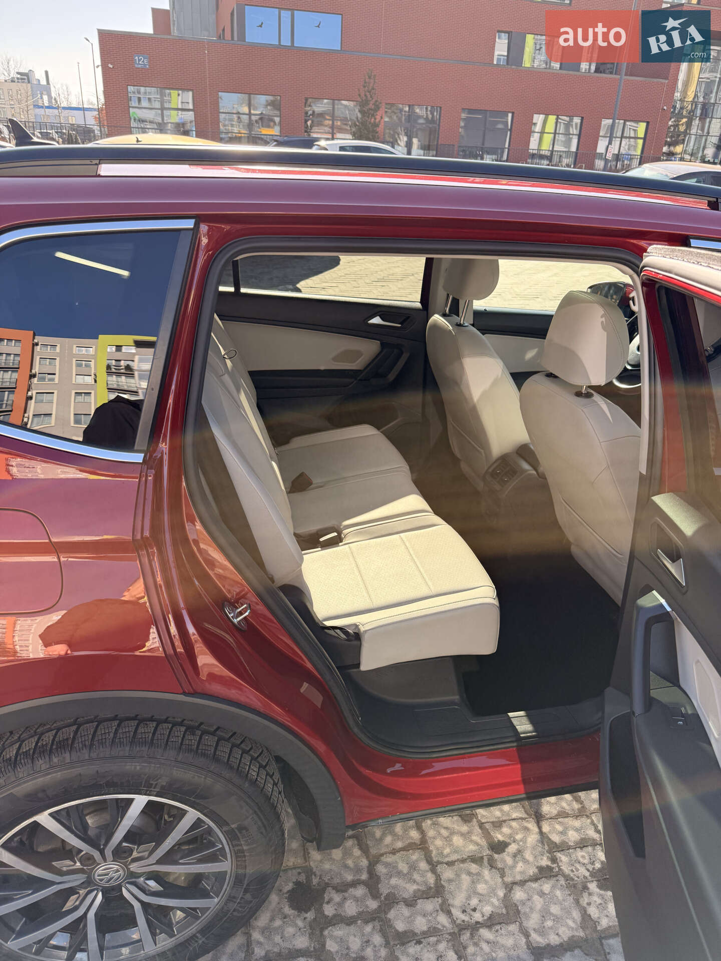 Volkswagen Tiguan Allspace 2018 VIN 3VV2B7AX4KM071792 фото оголошення 21 з 24