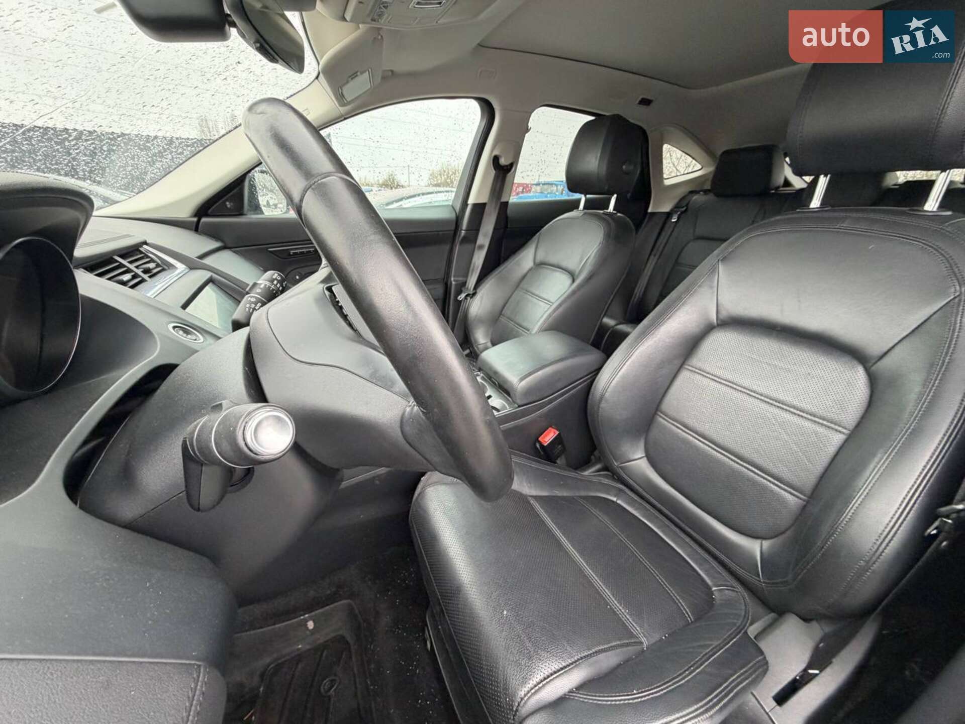 Jaguar E-Pace 2019 VIN SADFP2FX1L1Z76264 фото оголошення 7 з 16