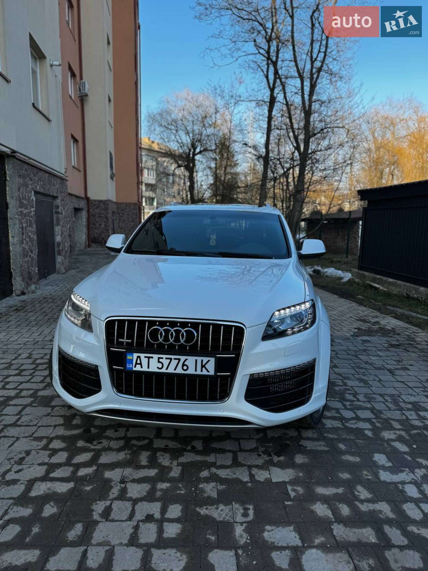 Audi Q7 2015 VIN WA1VMCFE3FD018275 фото оголошення 3 з 30