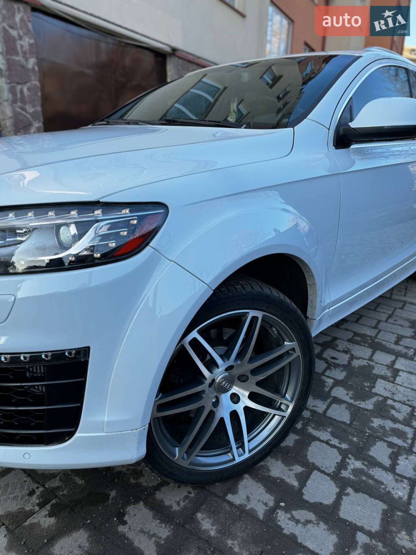 Audi Q7 2015 VIN WA1VMCFE3FD018275 фото оголошення 7 з 30