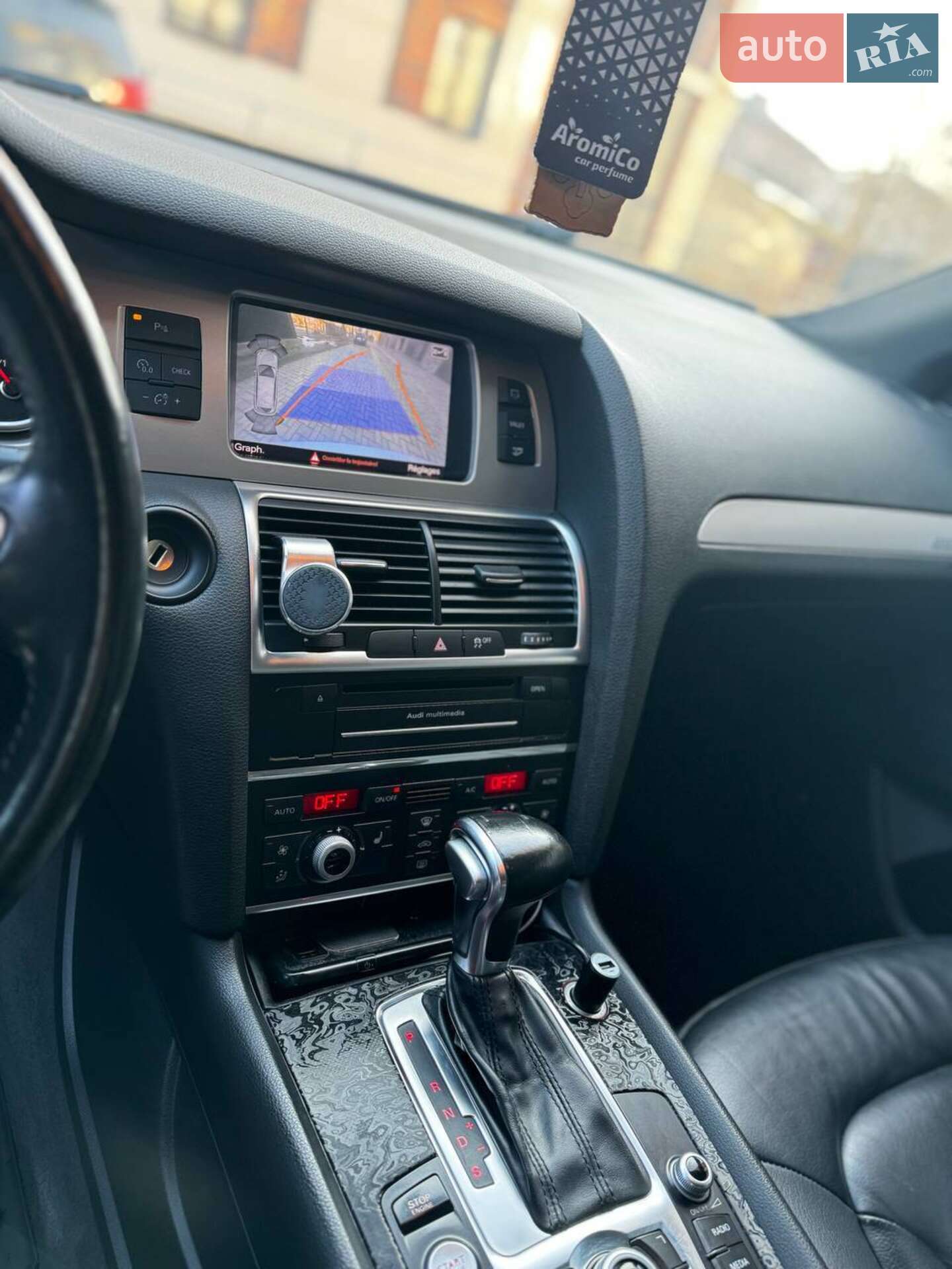 Audi Q7 2015 VIN WA1VMCFE3FD018275 фото оголошення 17 з 30
