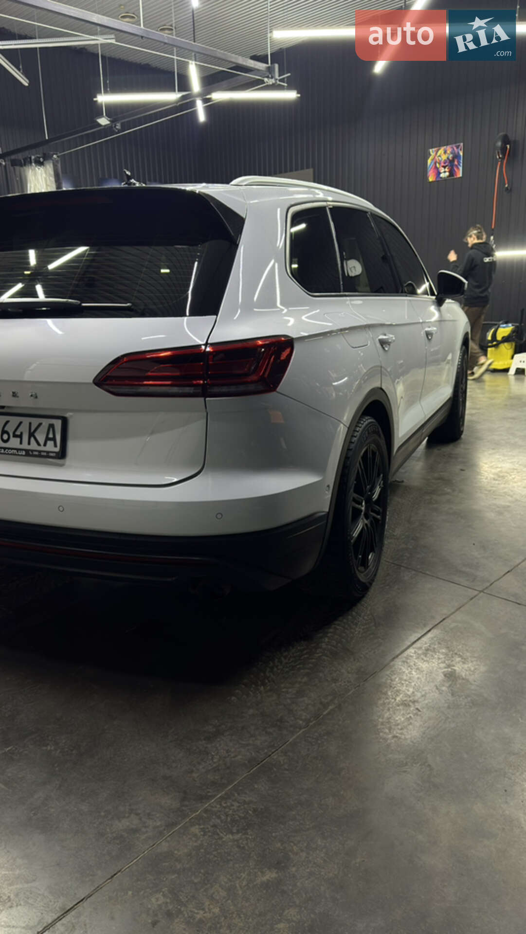 Volkswagen Touareg 2019 VIN WVGZZZCRZLD014898 фото оголошення 15 з 65