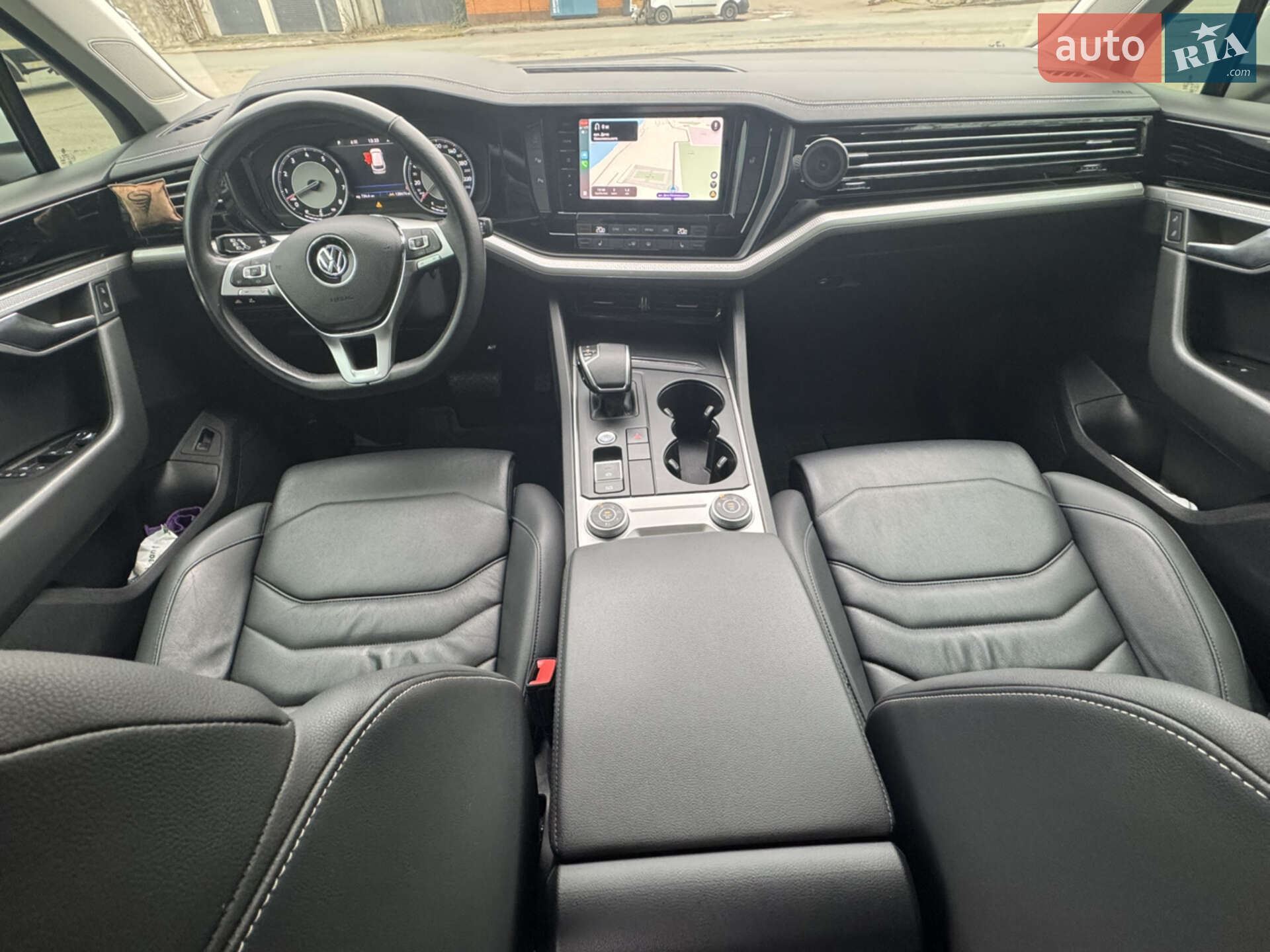 Volkswagen Touareg 2019 VIN WVGZZZCRZLD014898 фото оголошення 37 з 65