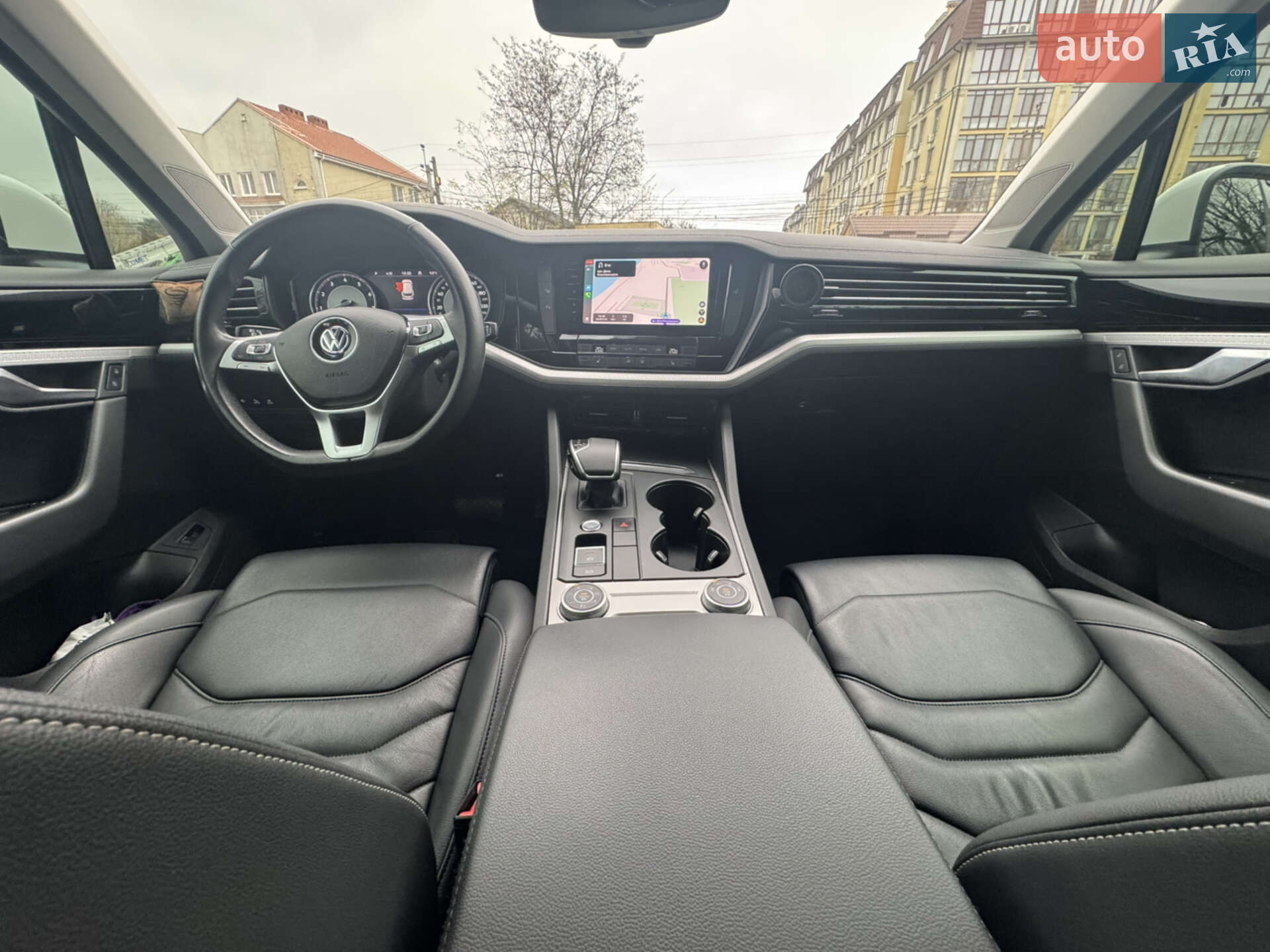 Volkswagen Touareg 2019 VIN WVGZZZCRZLD014898 фото оголошення 36 з 65