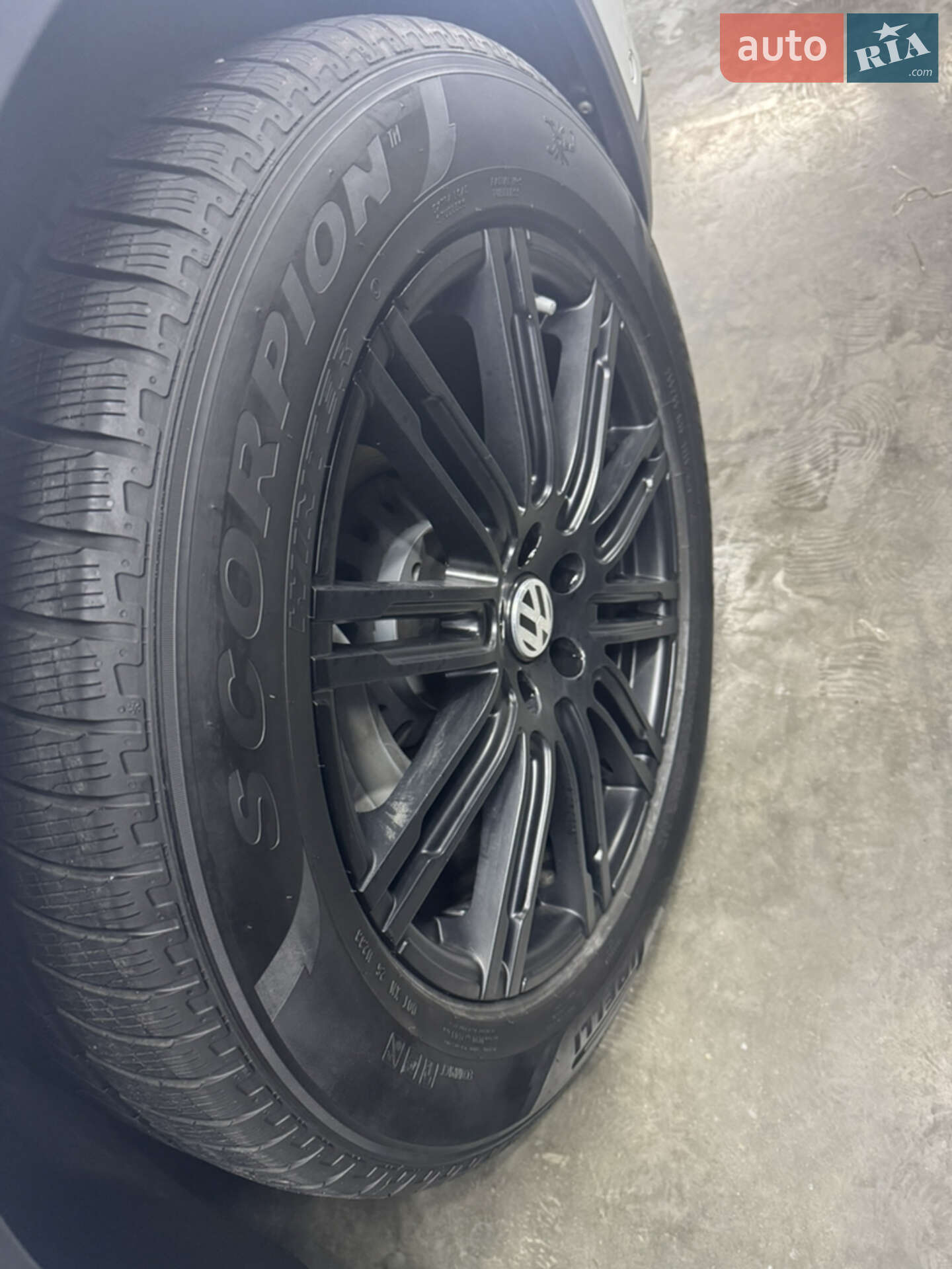 Volkswagen Touareg 2019 VIN WVGZZZCRZLD014898 фото оголошення 45 з 65