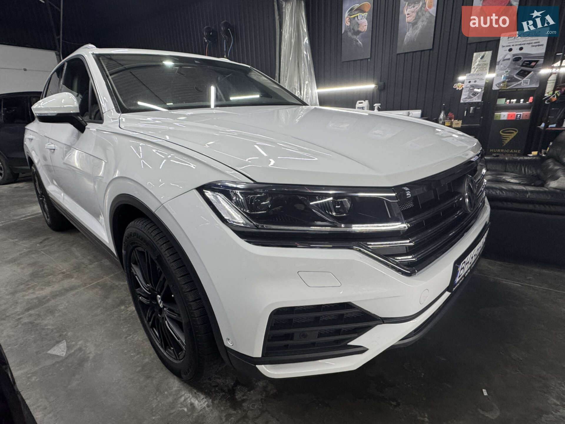 Volkswagen Touareg 2019 VIN WVGZZZCRZLD014898 фото оголошення 59 з 65