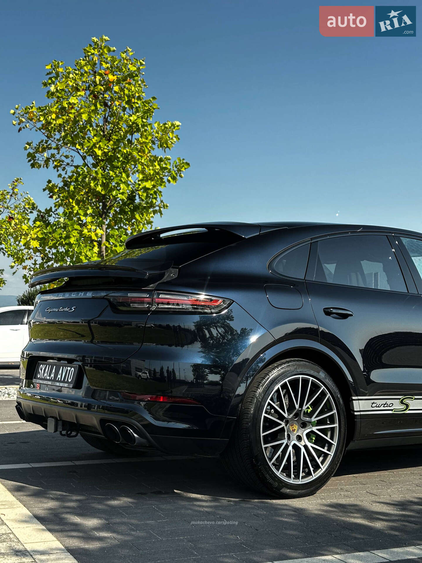 Porsche Cayenne Coupe 2021 VIN WP1BH2AY8MDA53074 фото оголошення 4 з 10