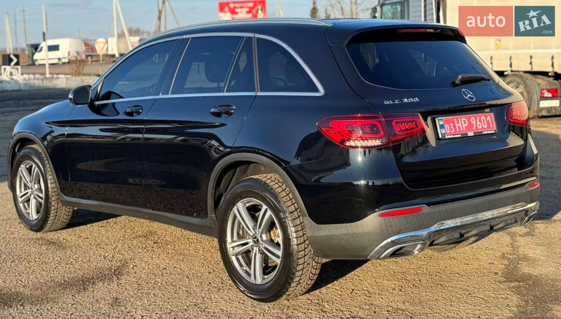 Mercedes-Benz GLC-Class 2019 VIN WDC0G8DB9LF716915 фото оголошення 6 з 35