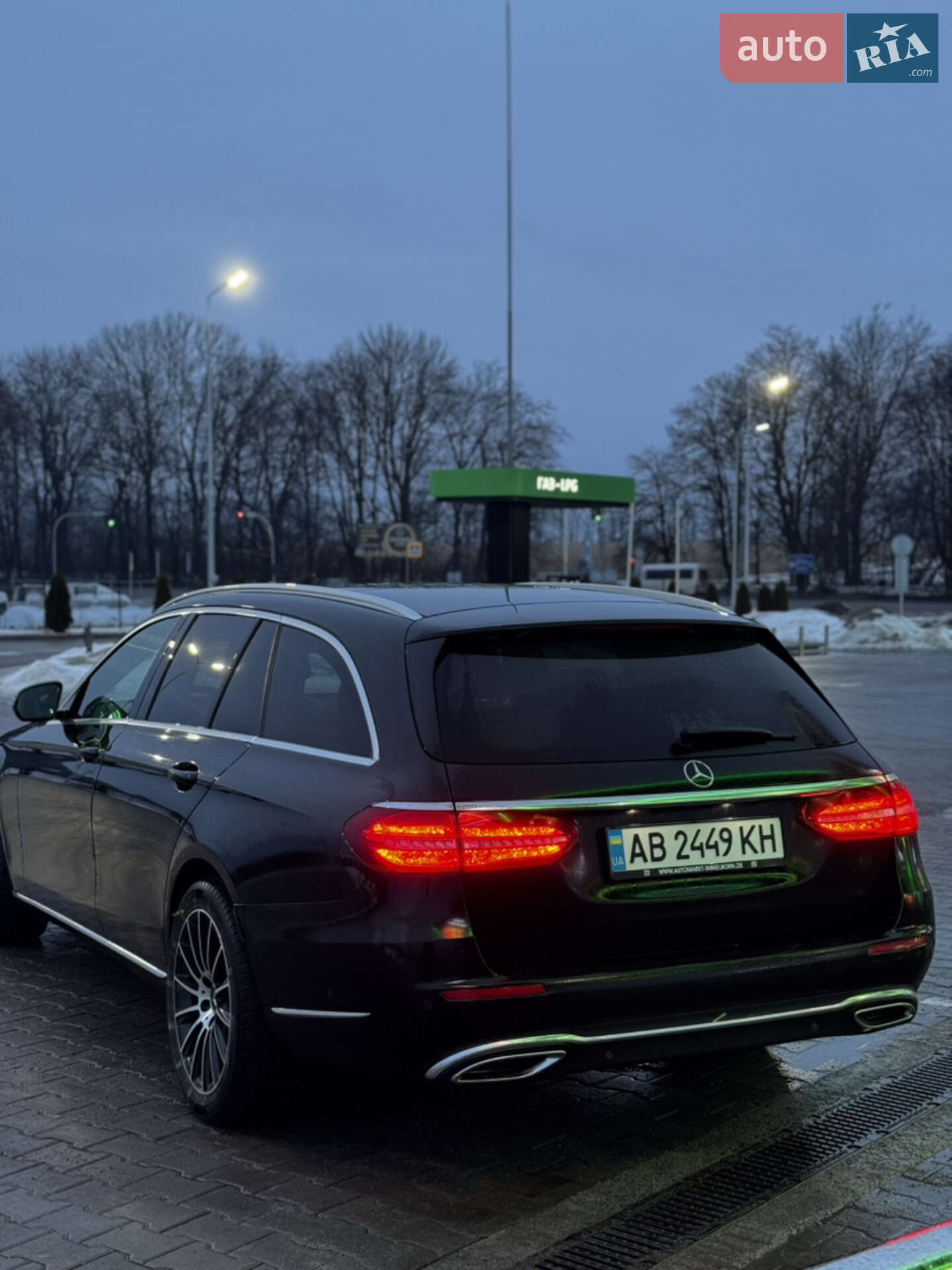 Mercedes-Benz E-Class 2019 VIN WDD2132231A671103 фото оголошення 4 з 31
