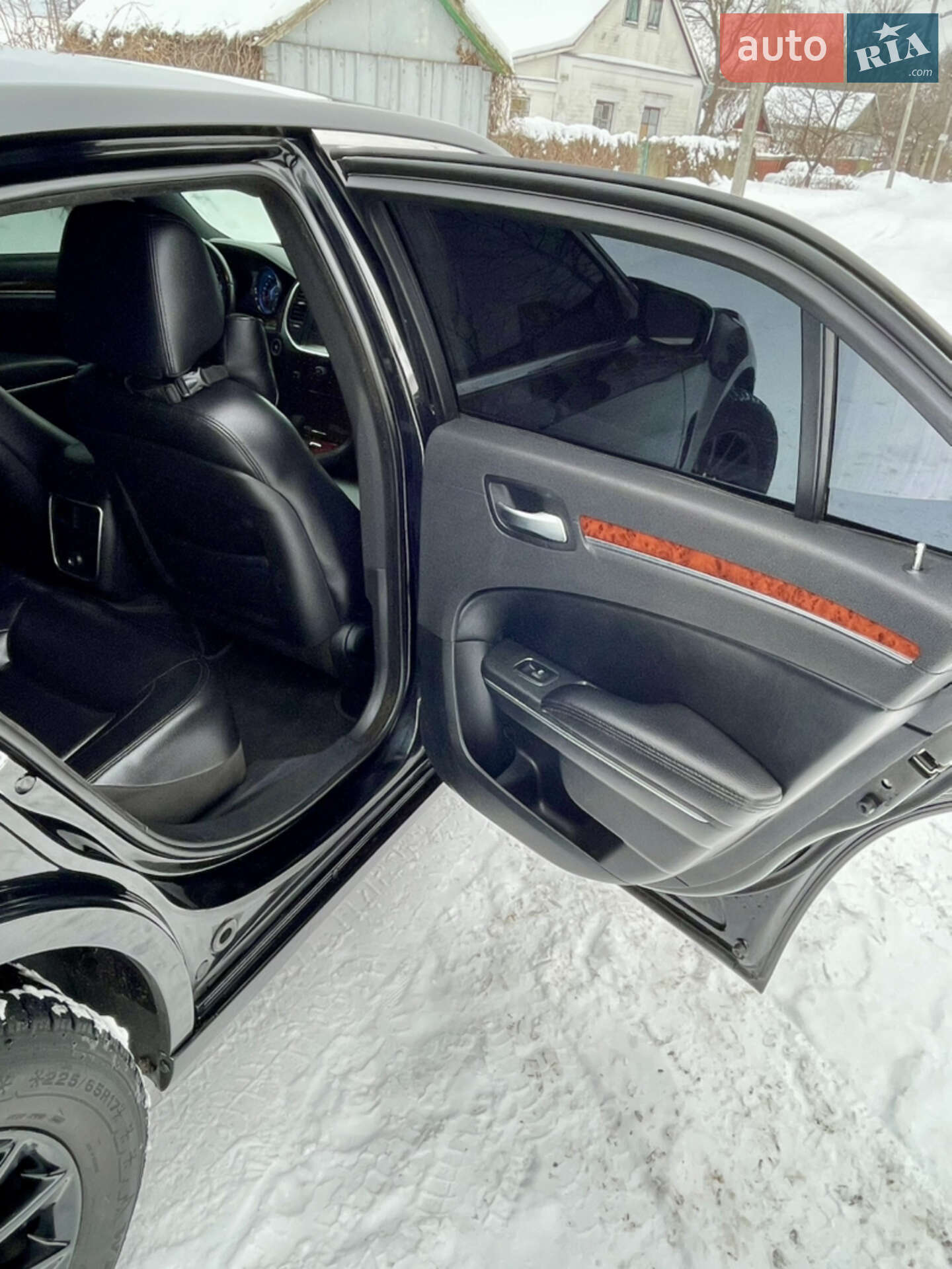 Chrysler 300C 2013 VIN 2C3CCAAG9DH709764 фото оголошення 5 з 26