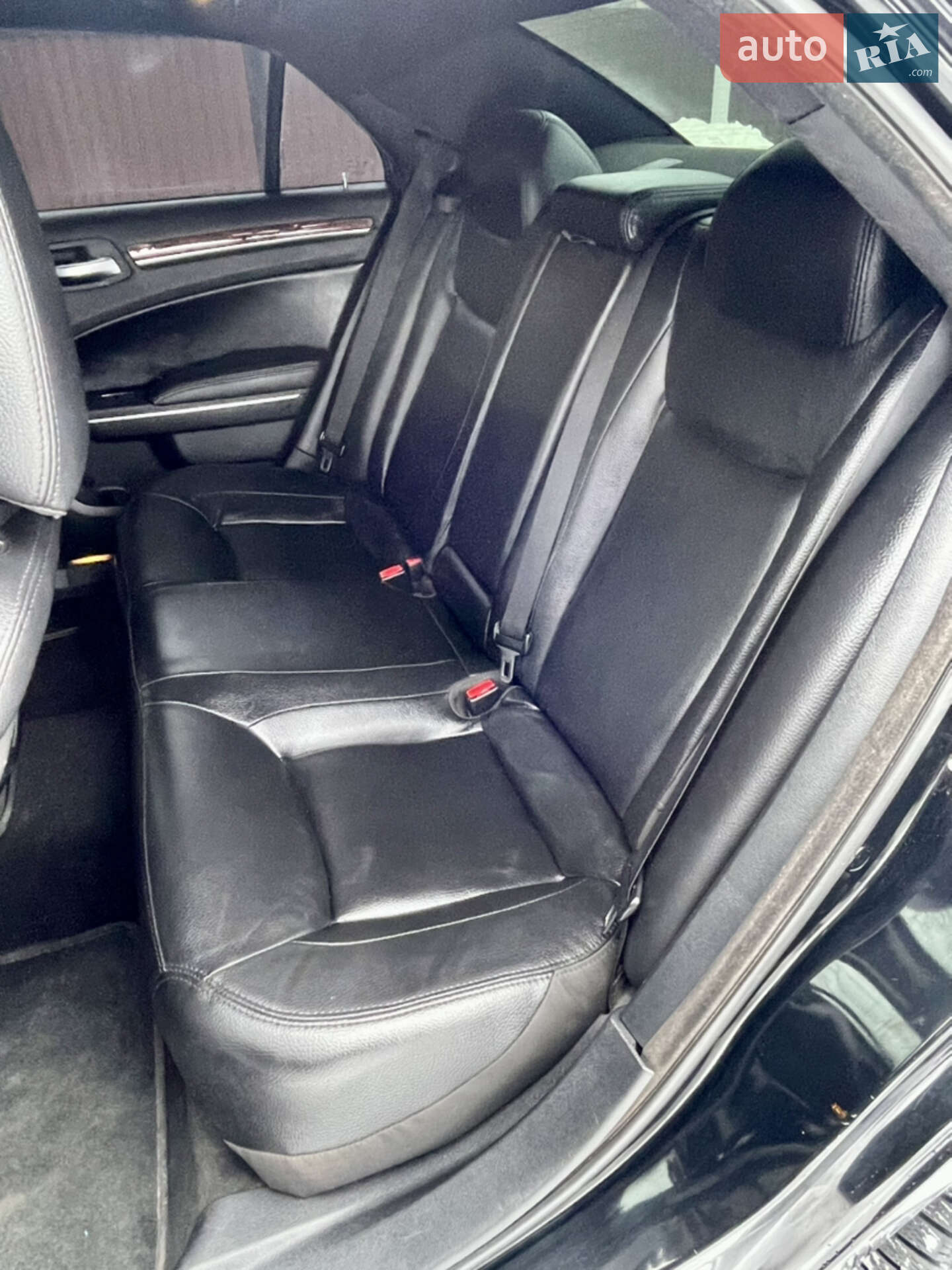 Chrysler 300C 2013 VIN 2C3CCAAG9DH709764 фото оголошення 9 з 26