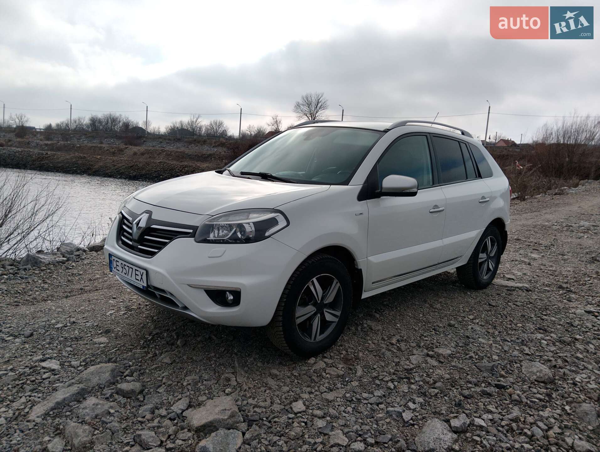 Renault Koleos 2013 VIN VF1VY5WGNUC477331 фото оголошення 2 з 53