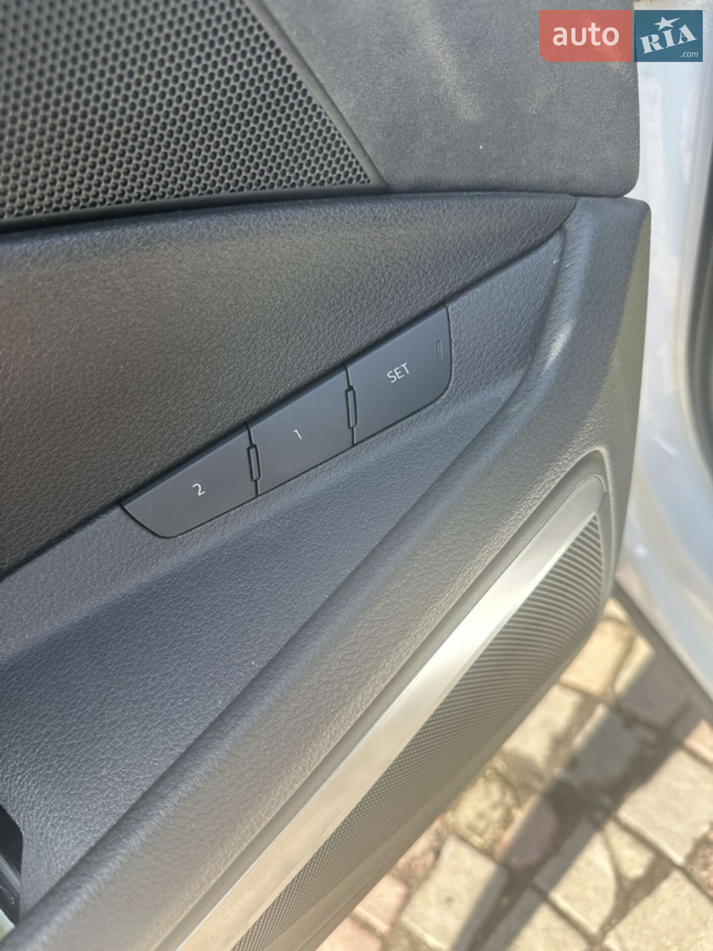Audi e-tron 2020 VIN WAUZZZGE0LB030866 фото оголошення 2 з 25