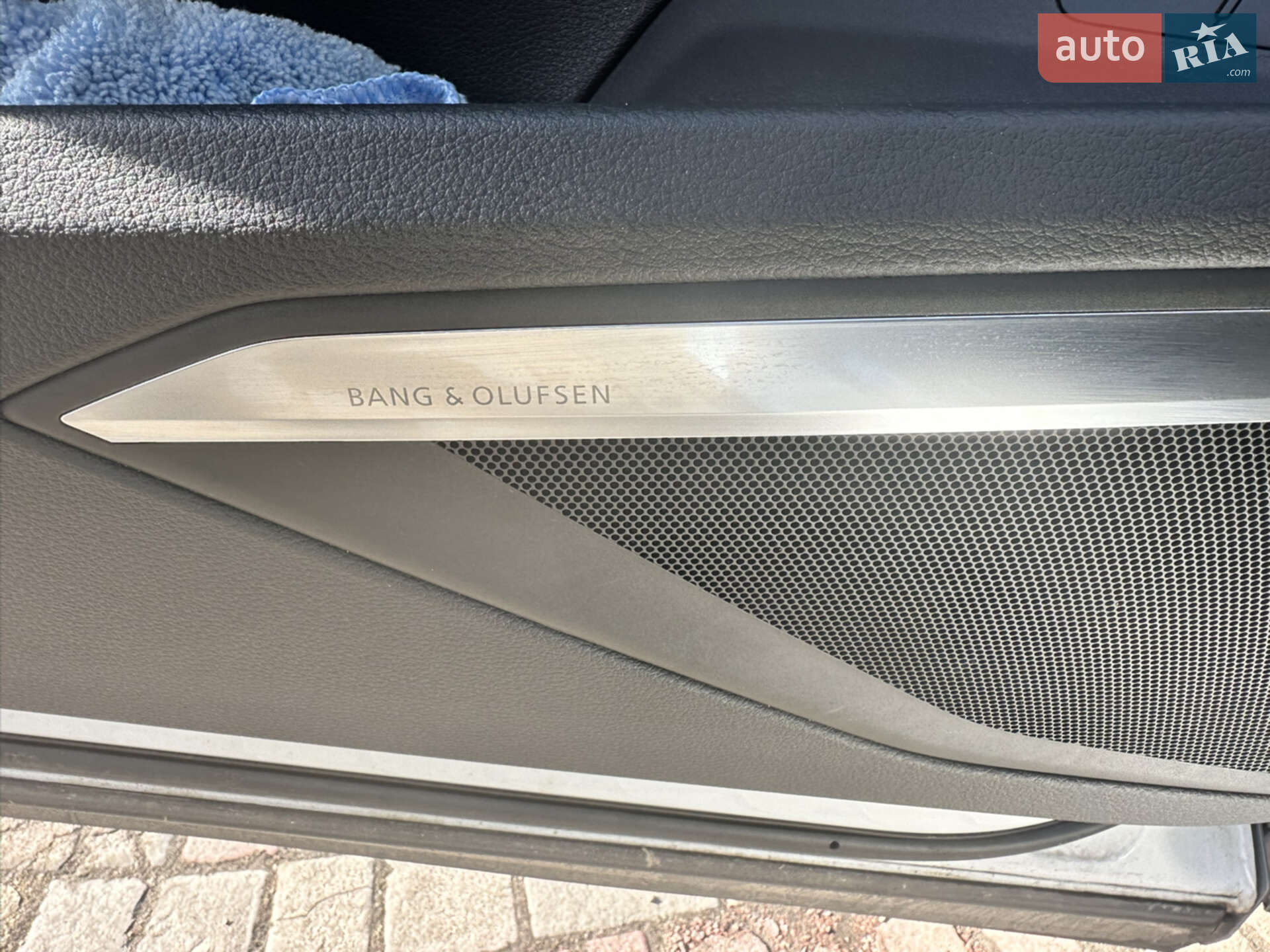 Audi e-tron 2020 VIN WAUZZZGE0LB030866 фото оголошення 4 з 25