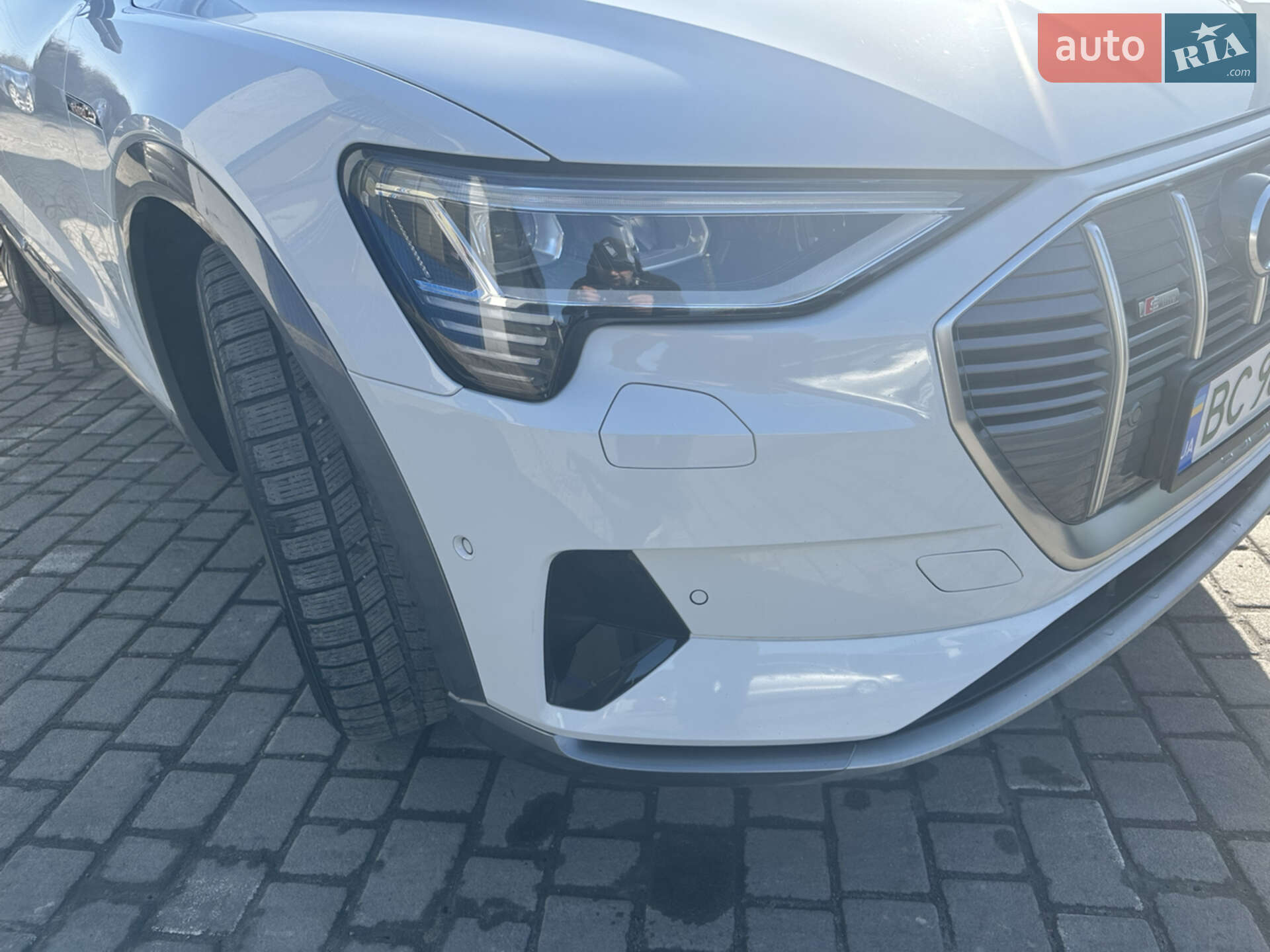 Audi e-tron 2020 VIN WAUZZZGE0LB030866 фото оголошення 10 з 25