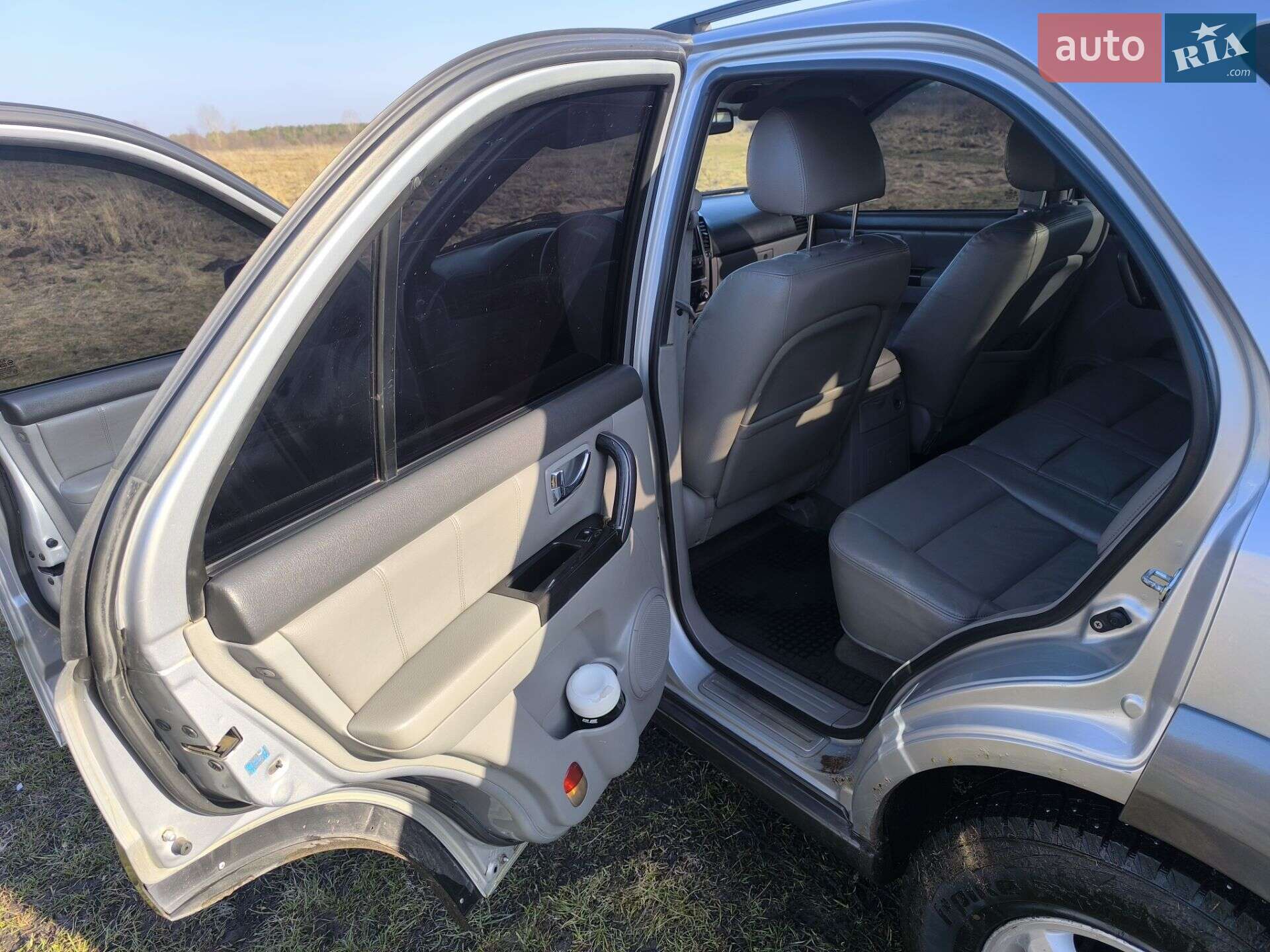 Kia Sorento 2007 VIN KNEJC524575754218 фото оголошення 13 з 20