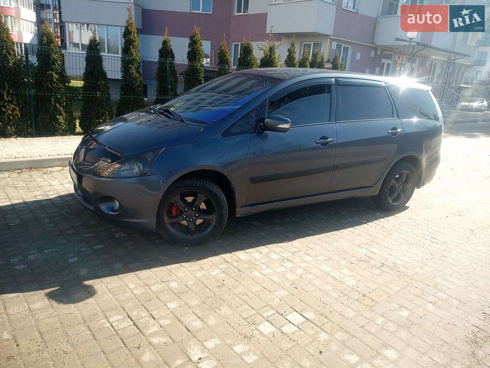 Mitsubishi Grandis 2006 VIN JMBLNNA4W6Z000211 фото оголошення 4 з 16