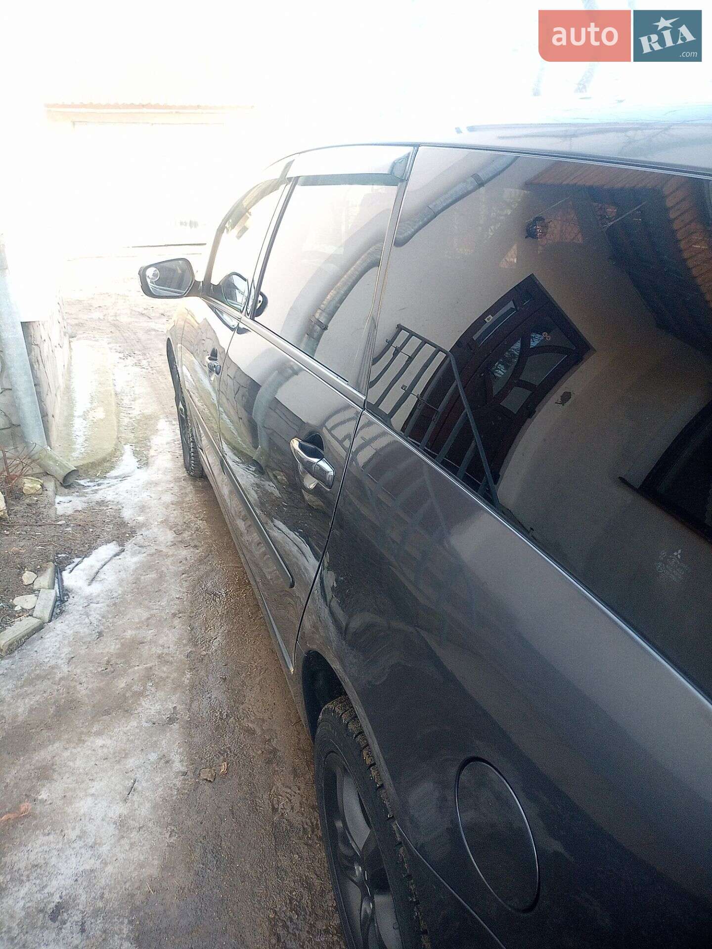 Mitsubishi Grandis 2006 VIN JMBLNNA4W6Z000211 фото оголошення 5 з 16