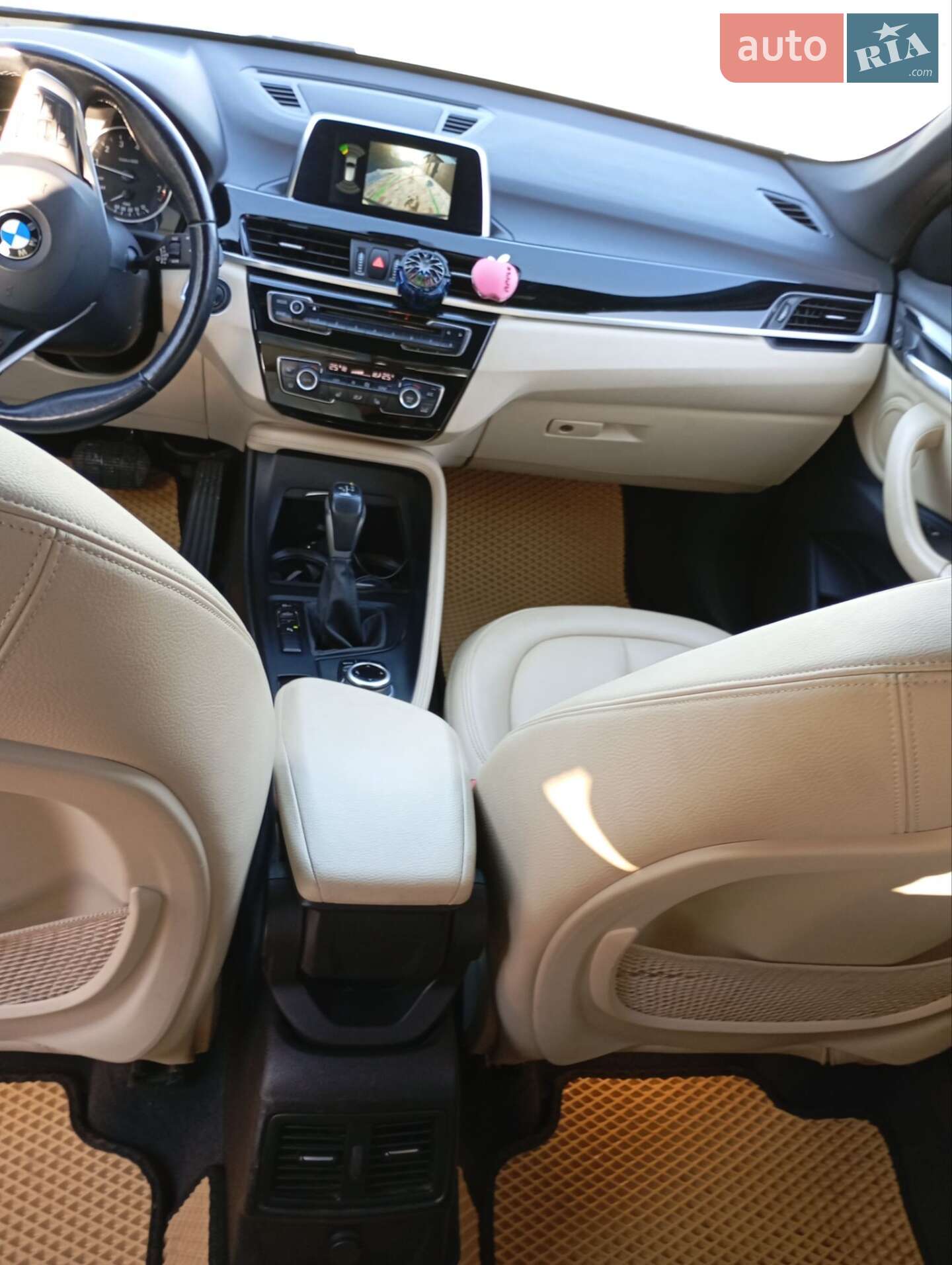 BMW X1 2018 VIN WBXHU7C32J5H45459 фото оголошення 16 з 20