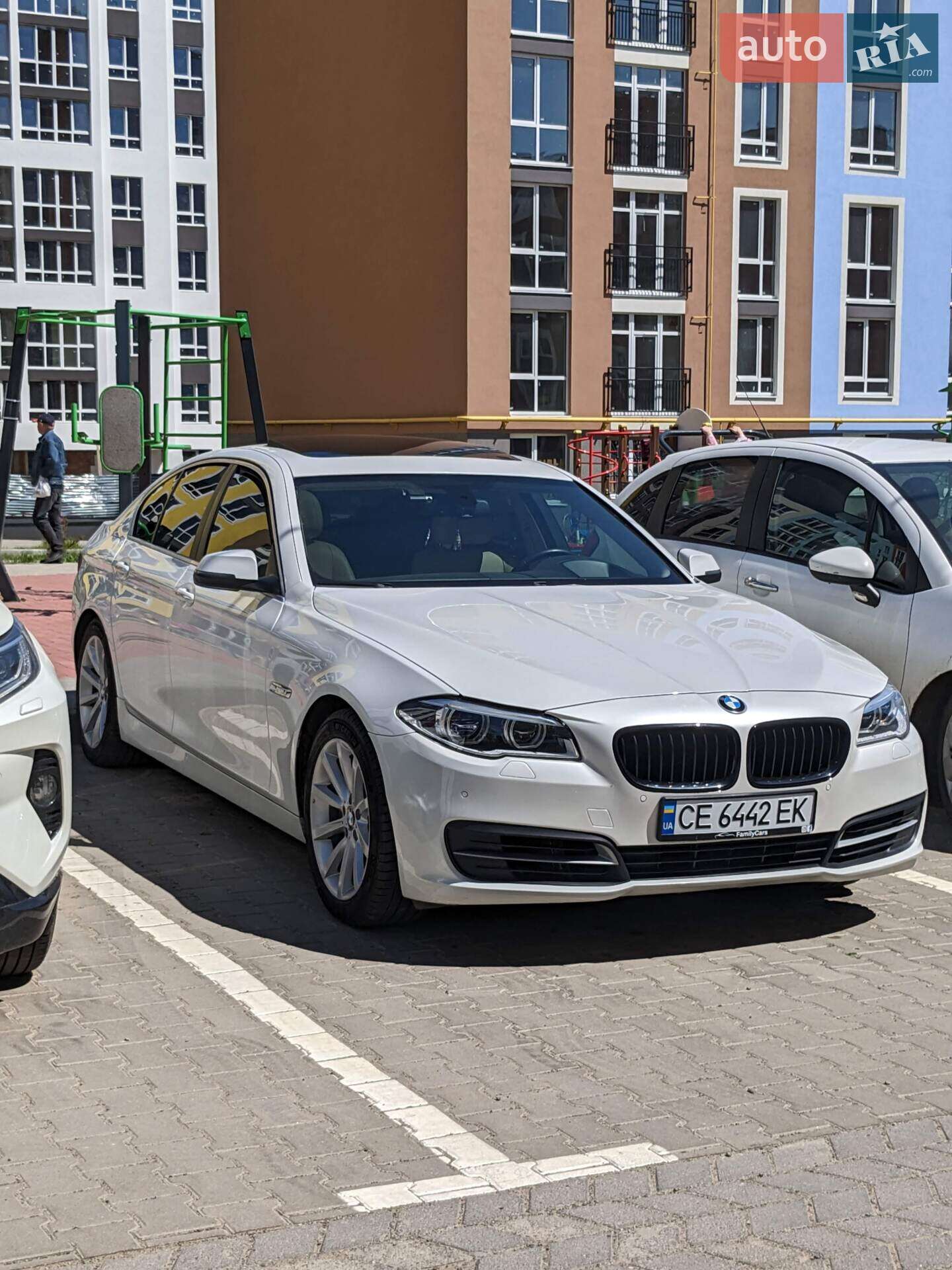 BMW 5 Series 2014 VIN WBAXA5C52ED690766 фото оголошення 4 з 12