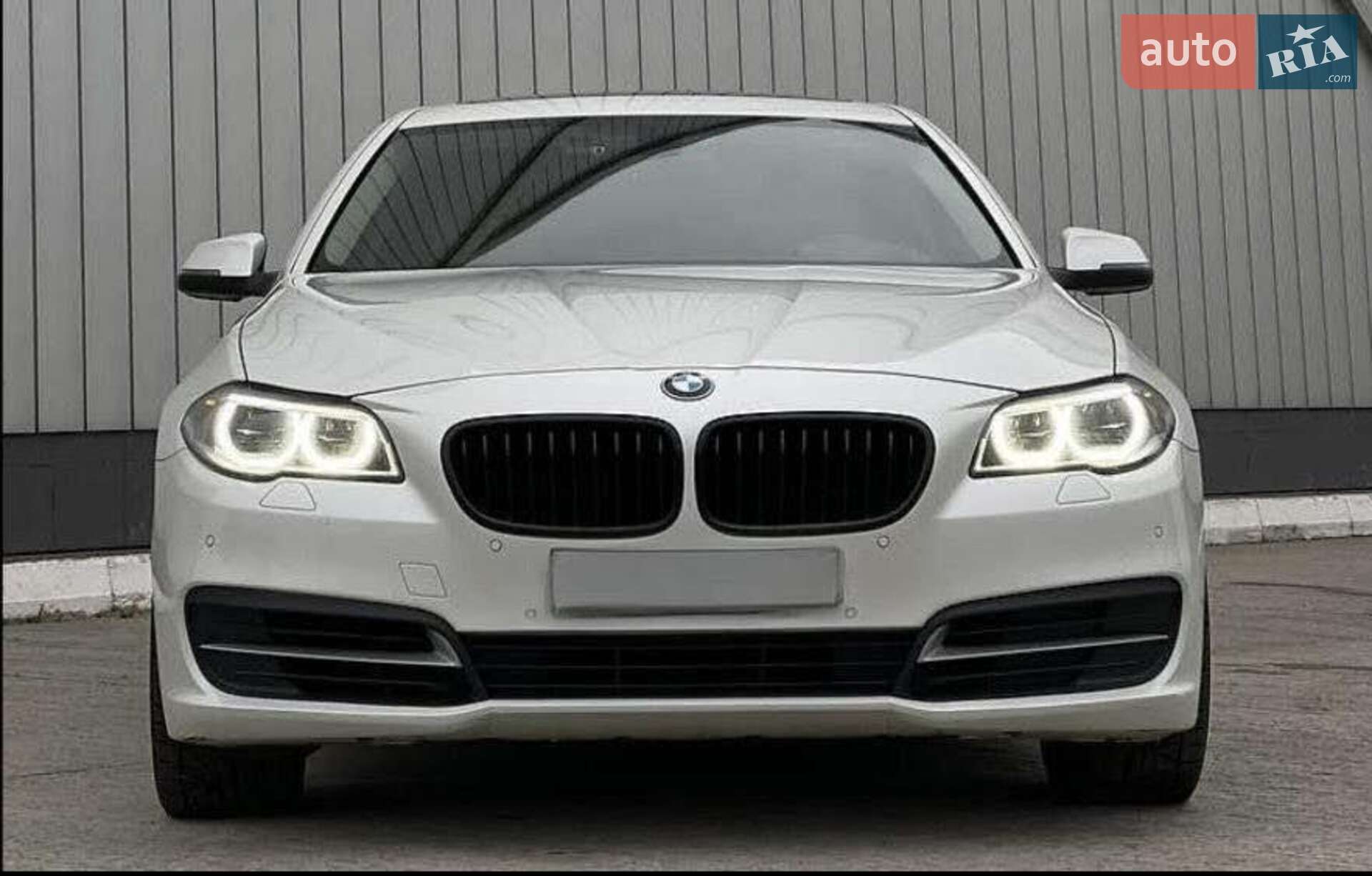 BMW 5 Series 2014 VIN WBAXA5C52ED690766 фото оголошення 8 з 12