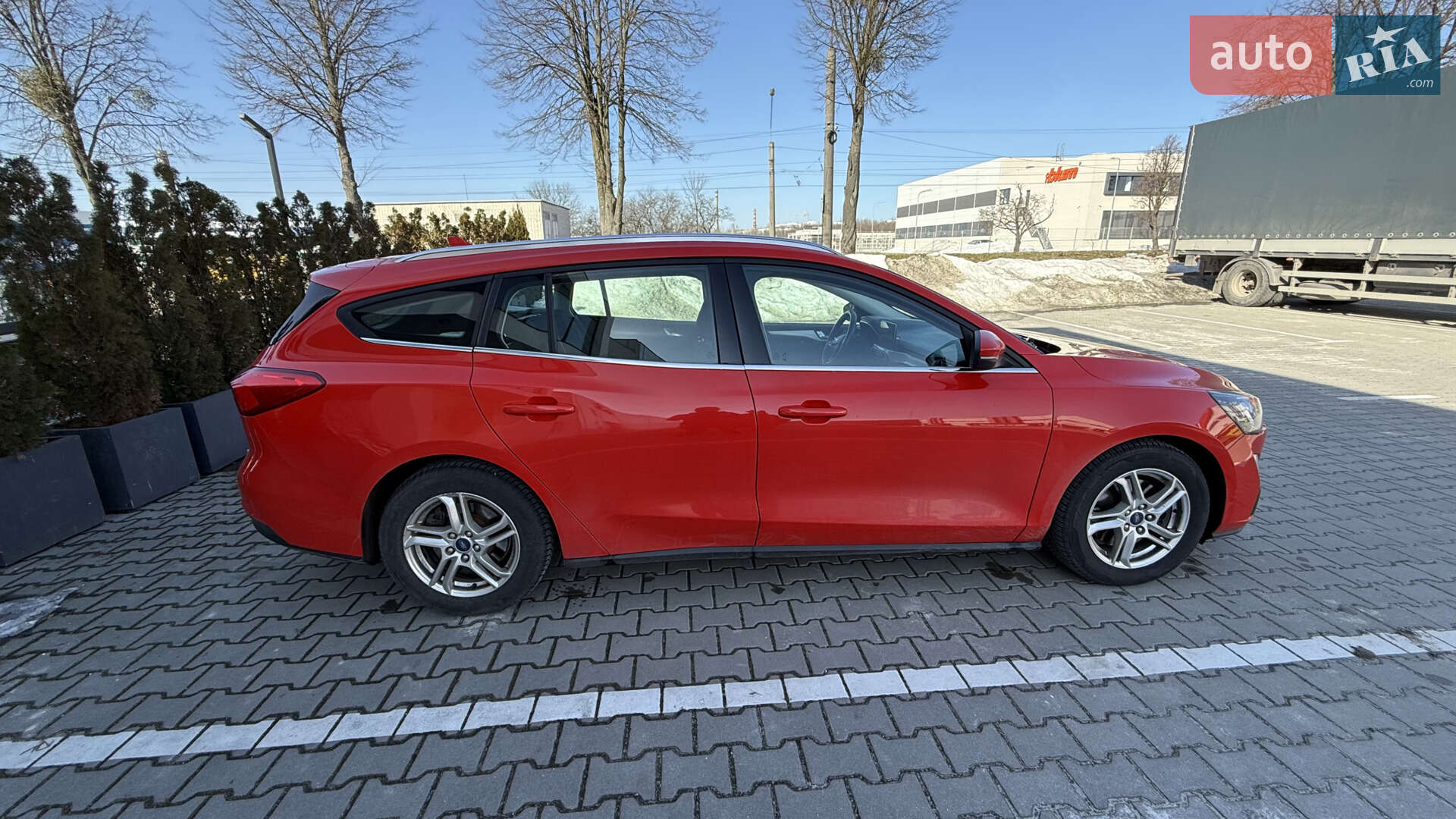 Ford Focus 2019 VIN WF0PXXGCHPKU58414 фото оголошення 7 з 33