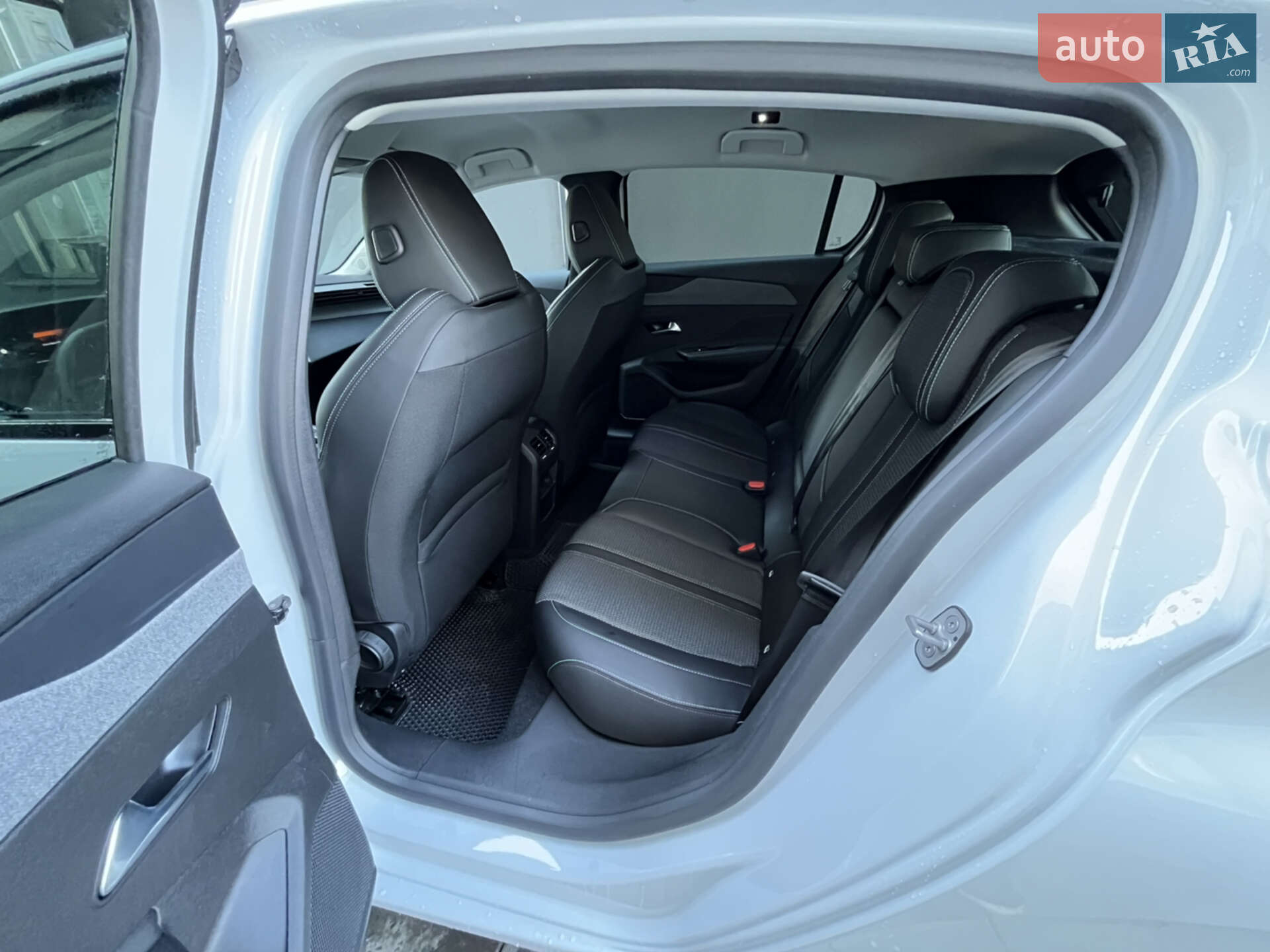 Peugeot 308 2024 VIN VR3F3DGXXRY601571 фото оголошення 11 з 17