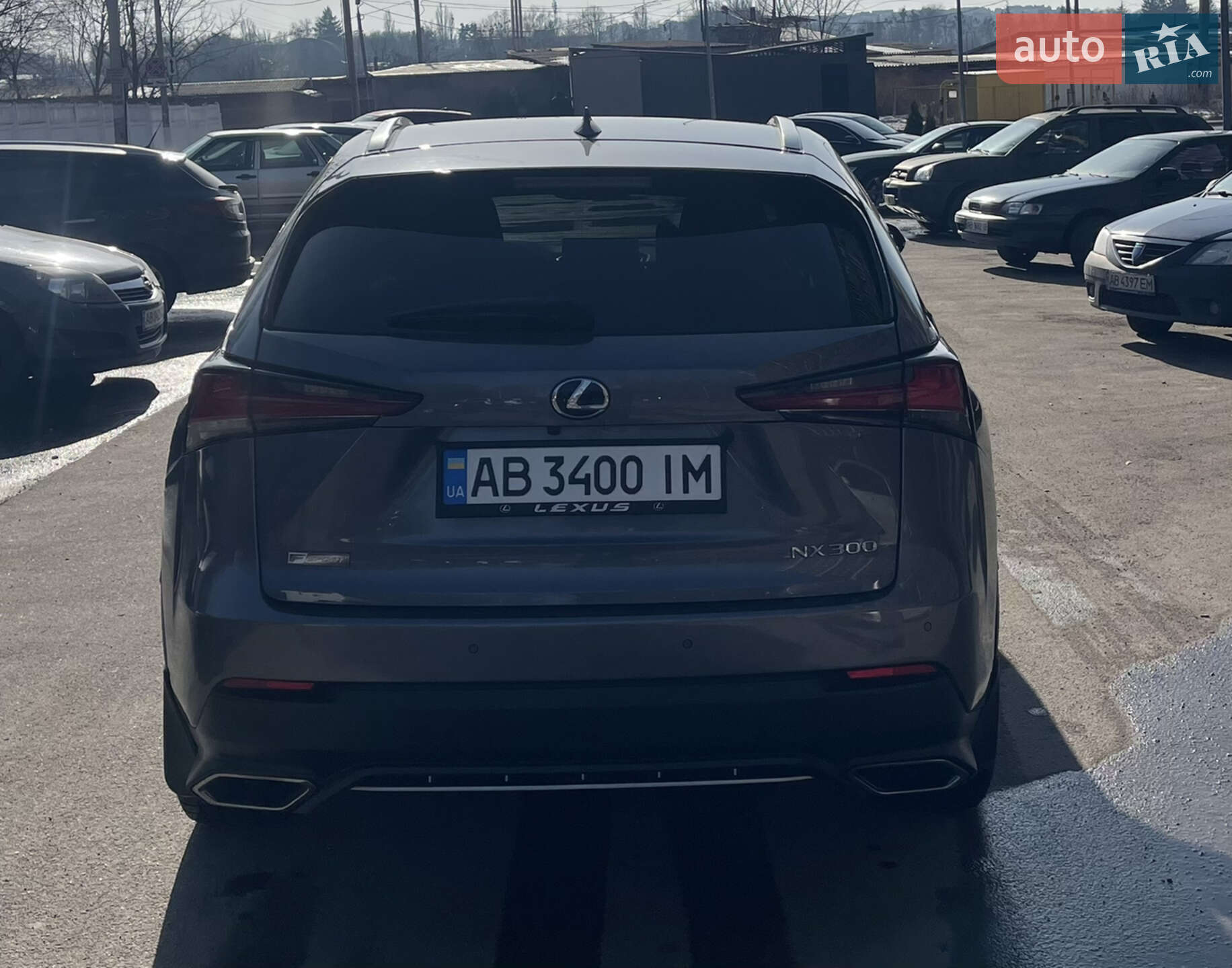 Lexus NX 2018 VIN JTJYARBZXK2125205 фото оголошення 4 з 24