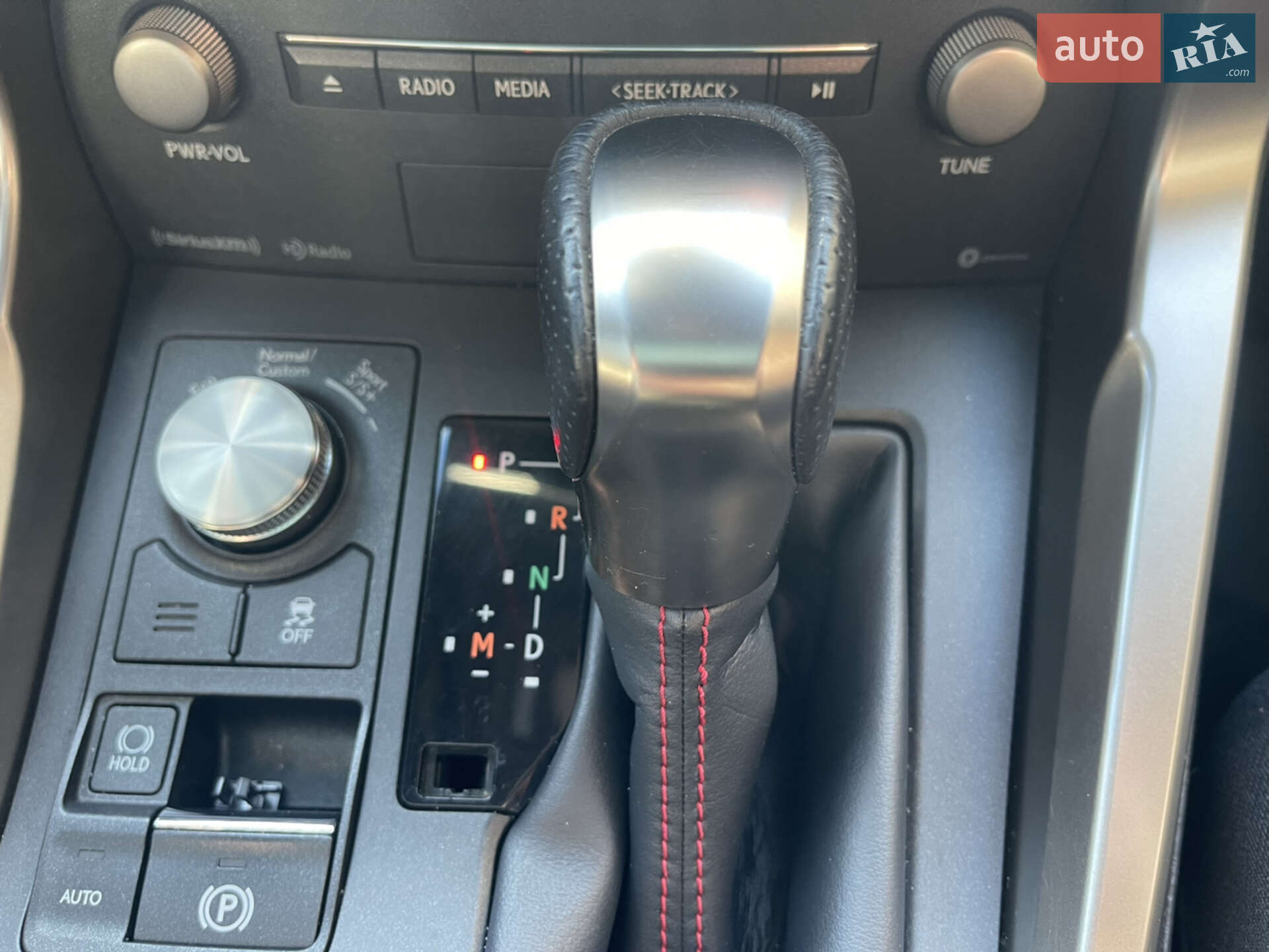 Lexus NX 2018 VIN JTJYARBZXK2125205 фото оголошення 21 з 24